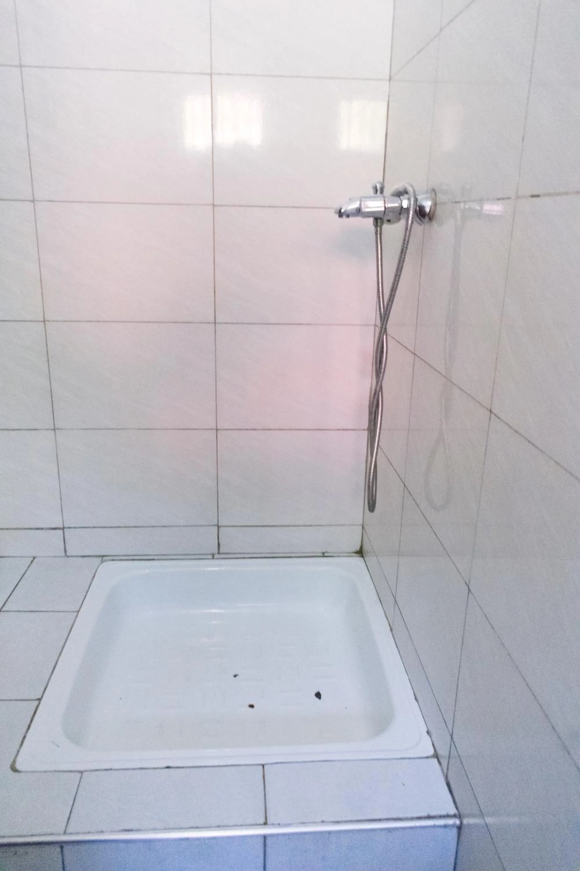 Shower in Etana Motel Kampala