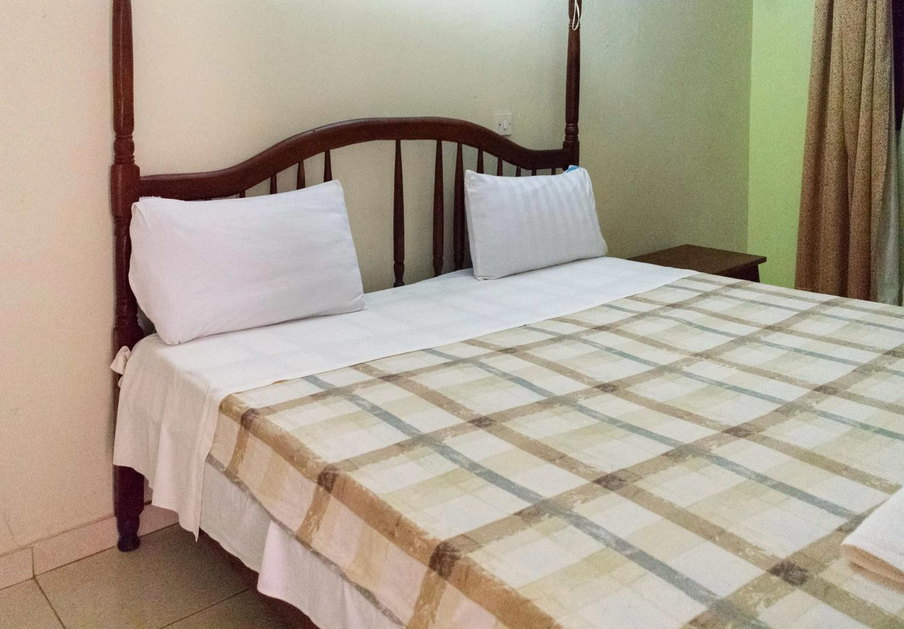 Bed in Etana Motel Kampala