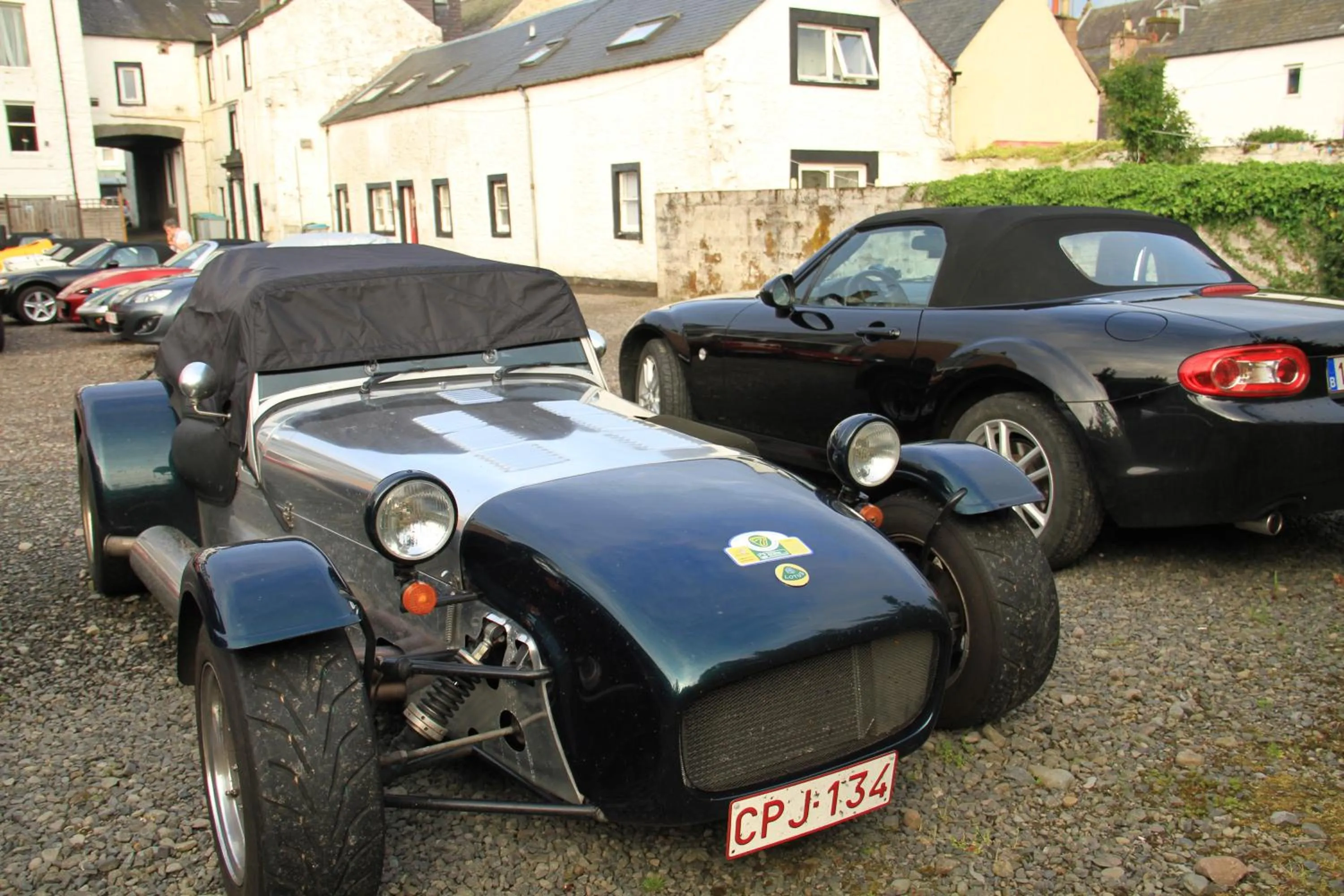 Diving in Annandale Arms Hotel