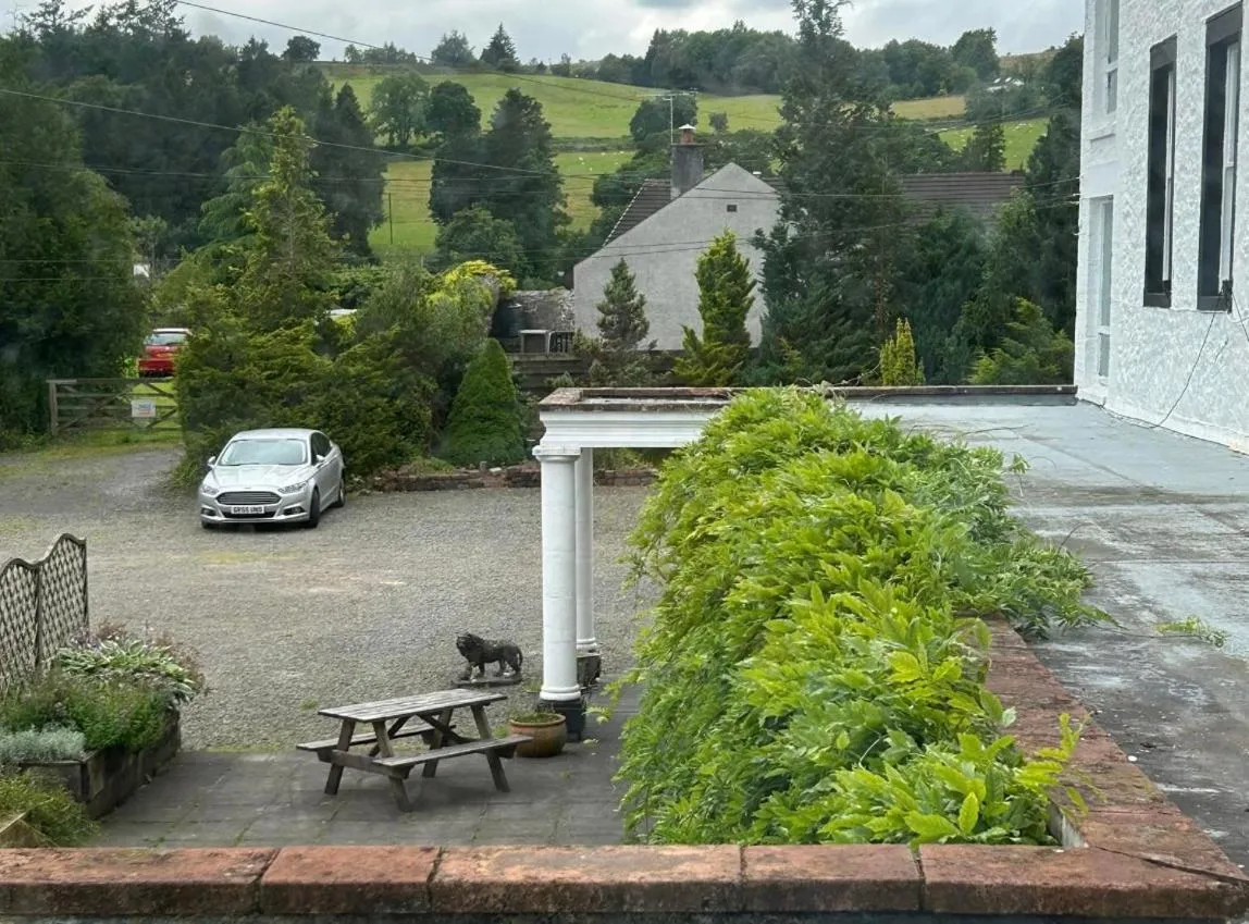 Garden in Annandale Arms Hotel