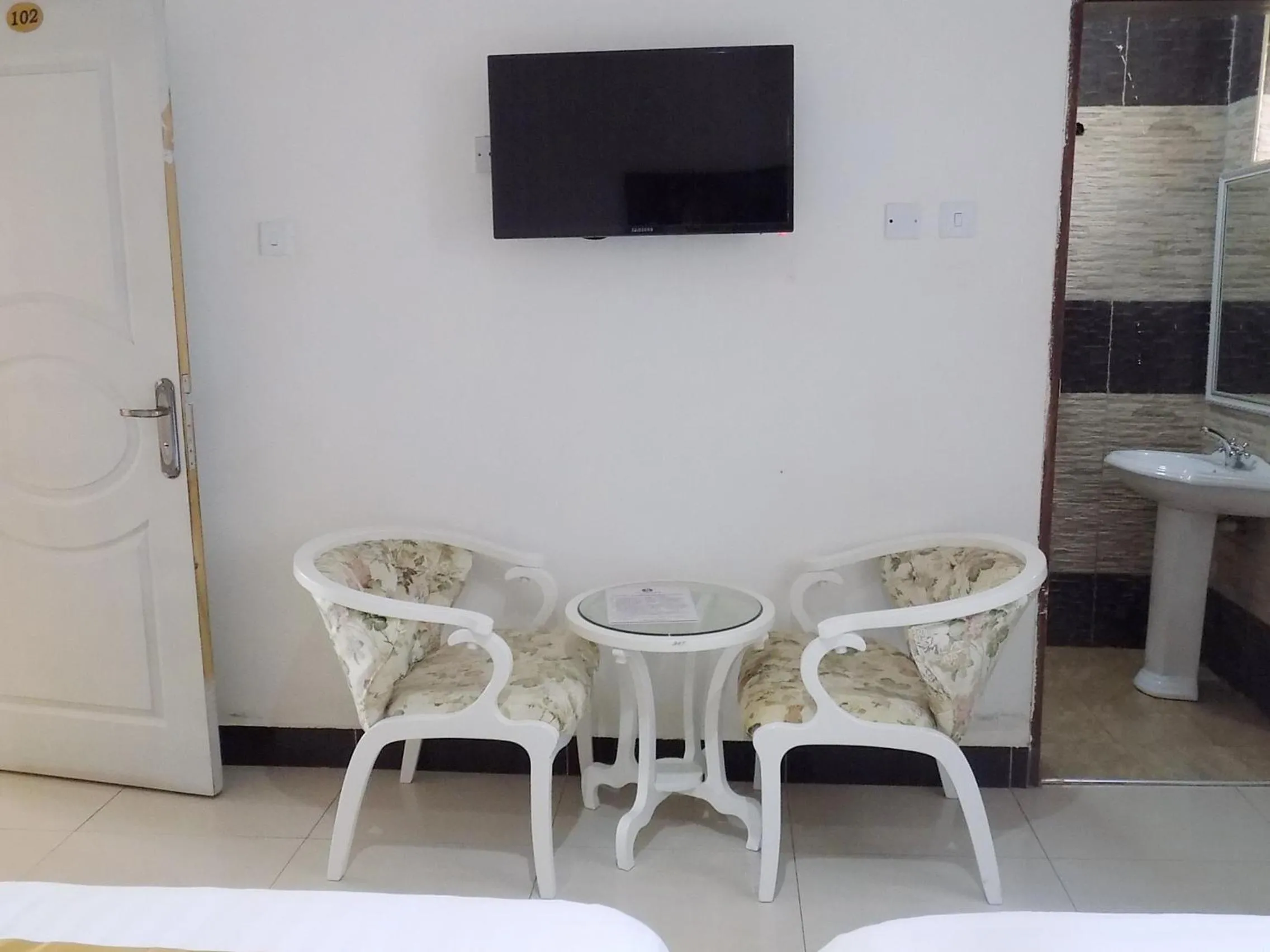 Bedroom in Remmings Hotel Kampala