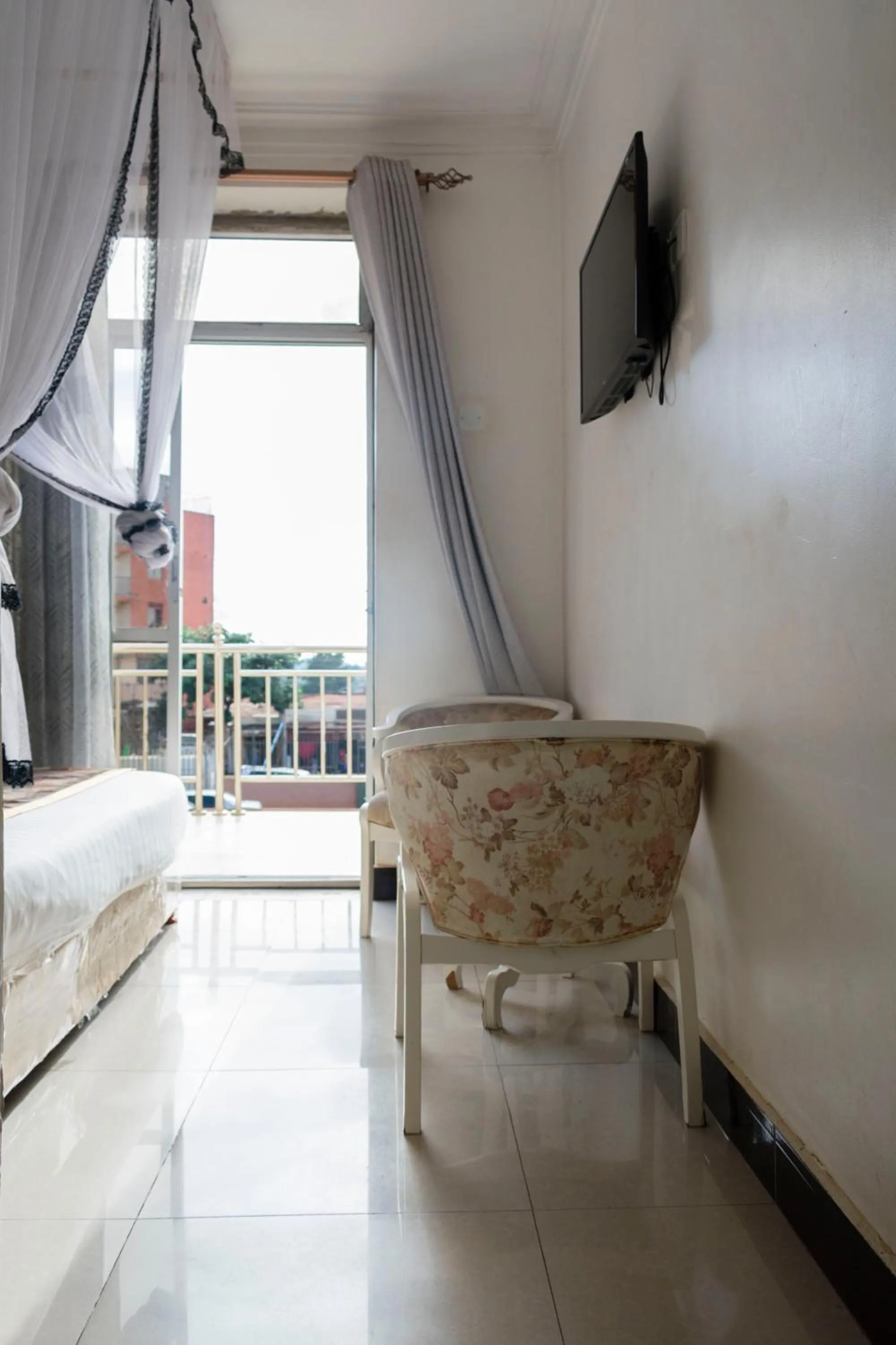 TV and multimedia in Remmings Hotel Kampala