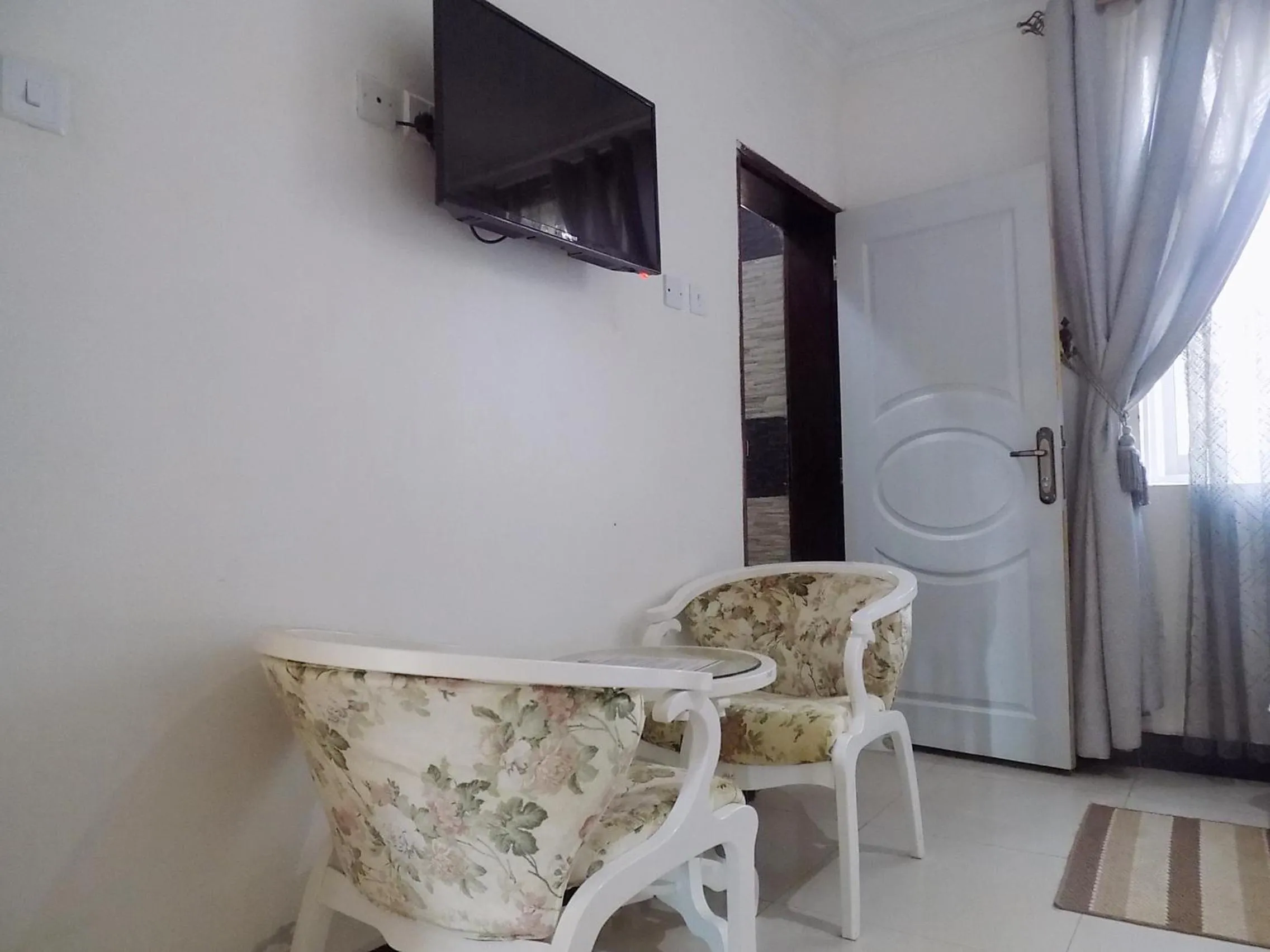 Bedroom in Remmings Hotel Kampala