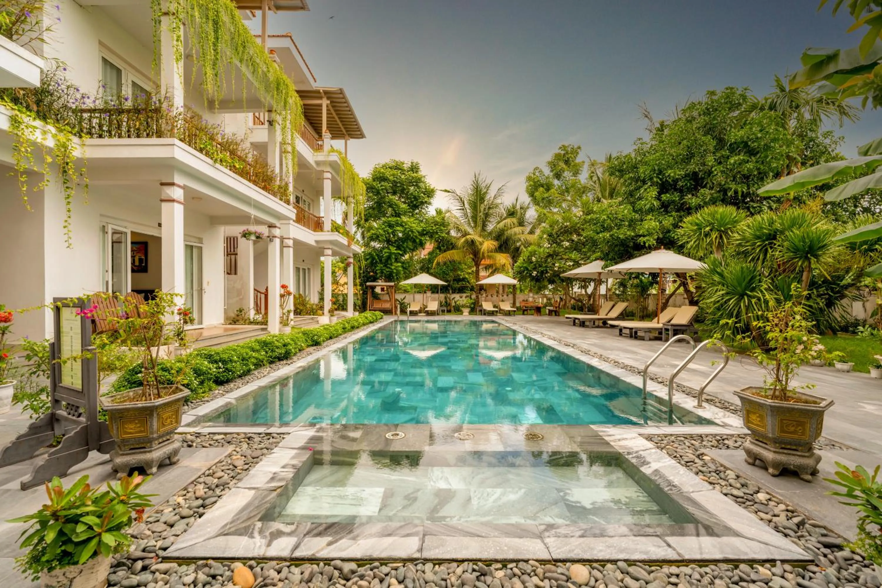 Swimming pool in Hoi An Palmy Villa
