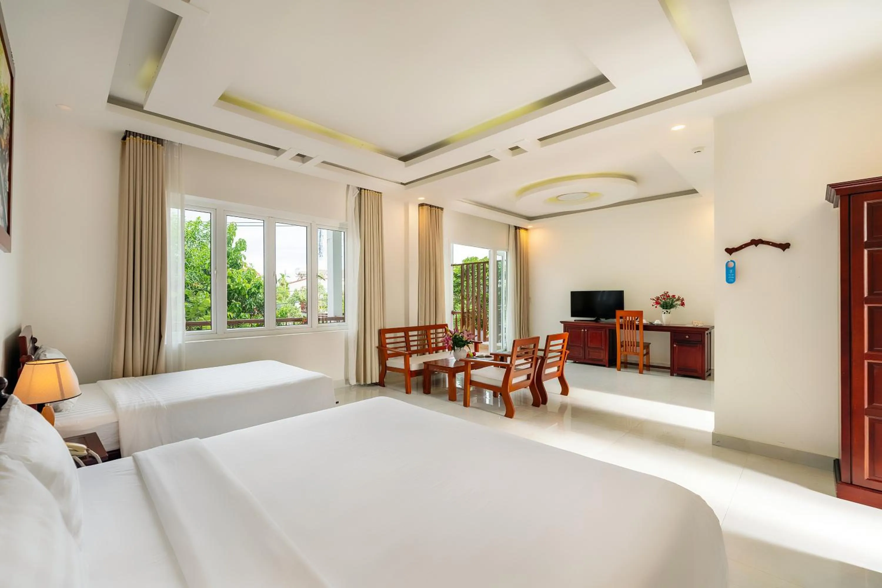 Bed in Hoi An Palmy Villa