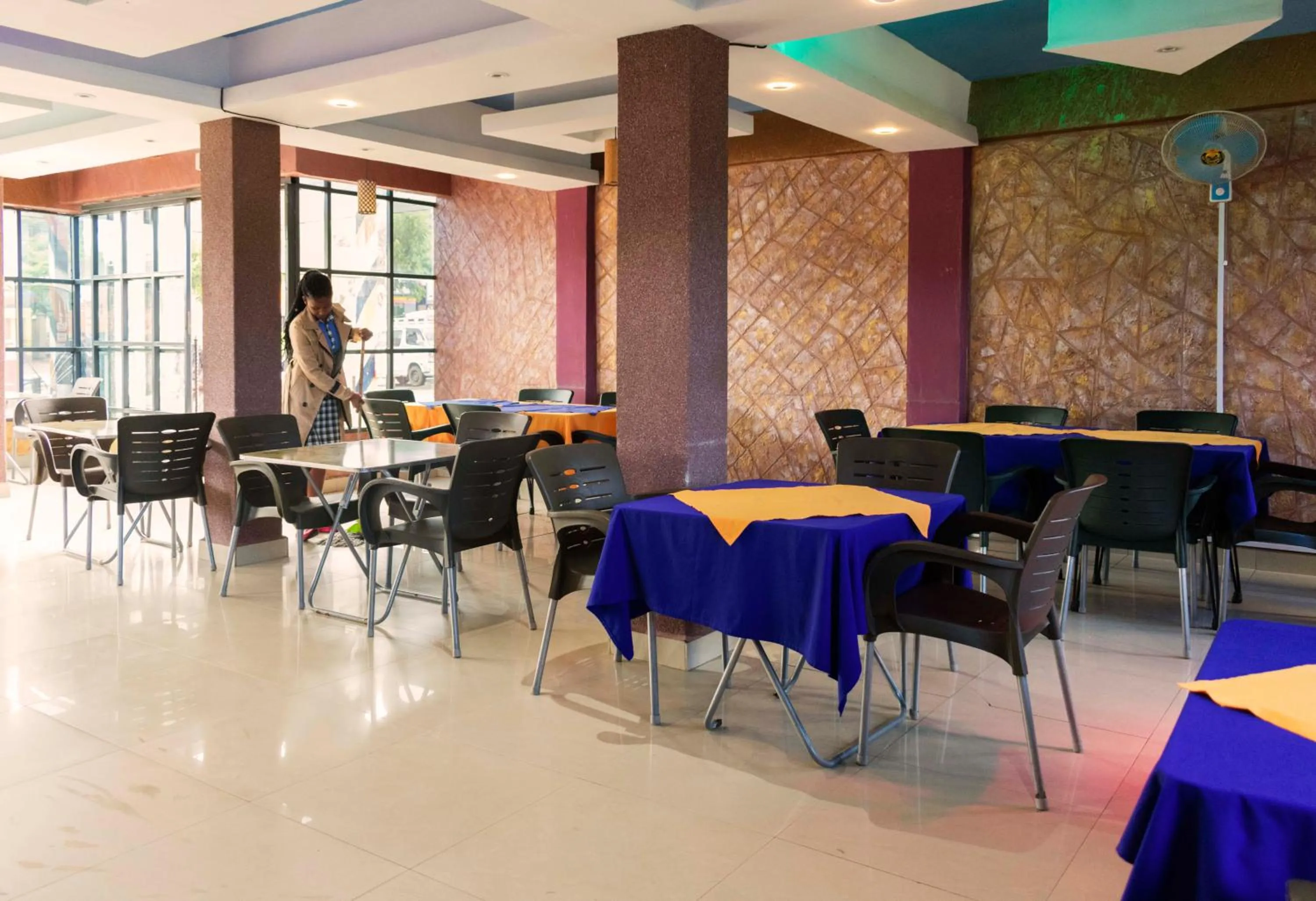 Restaurant/places to eat in Japs Motel Mbarara