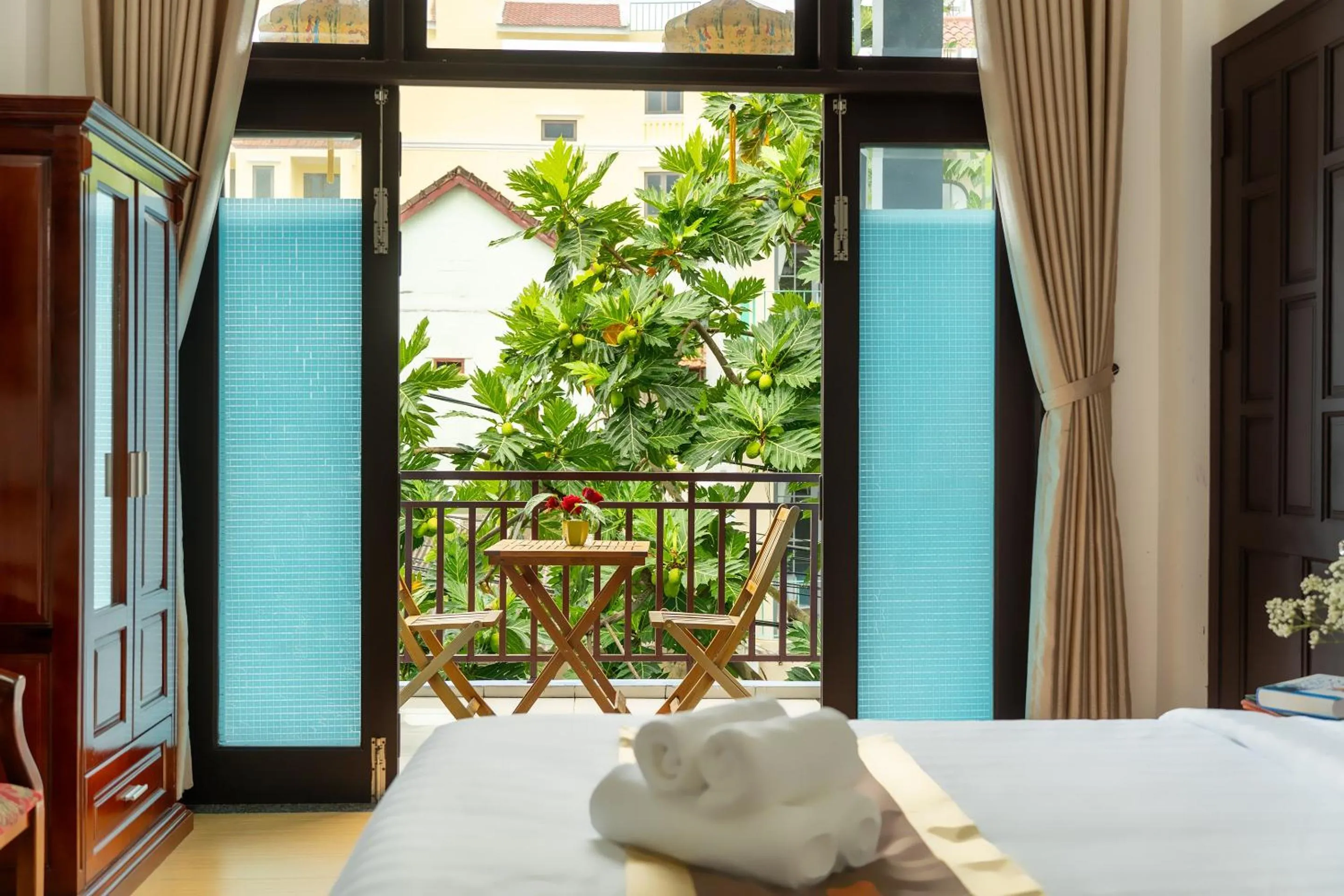 View (from property/room), Bed in Smart Garden Homestay