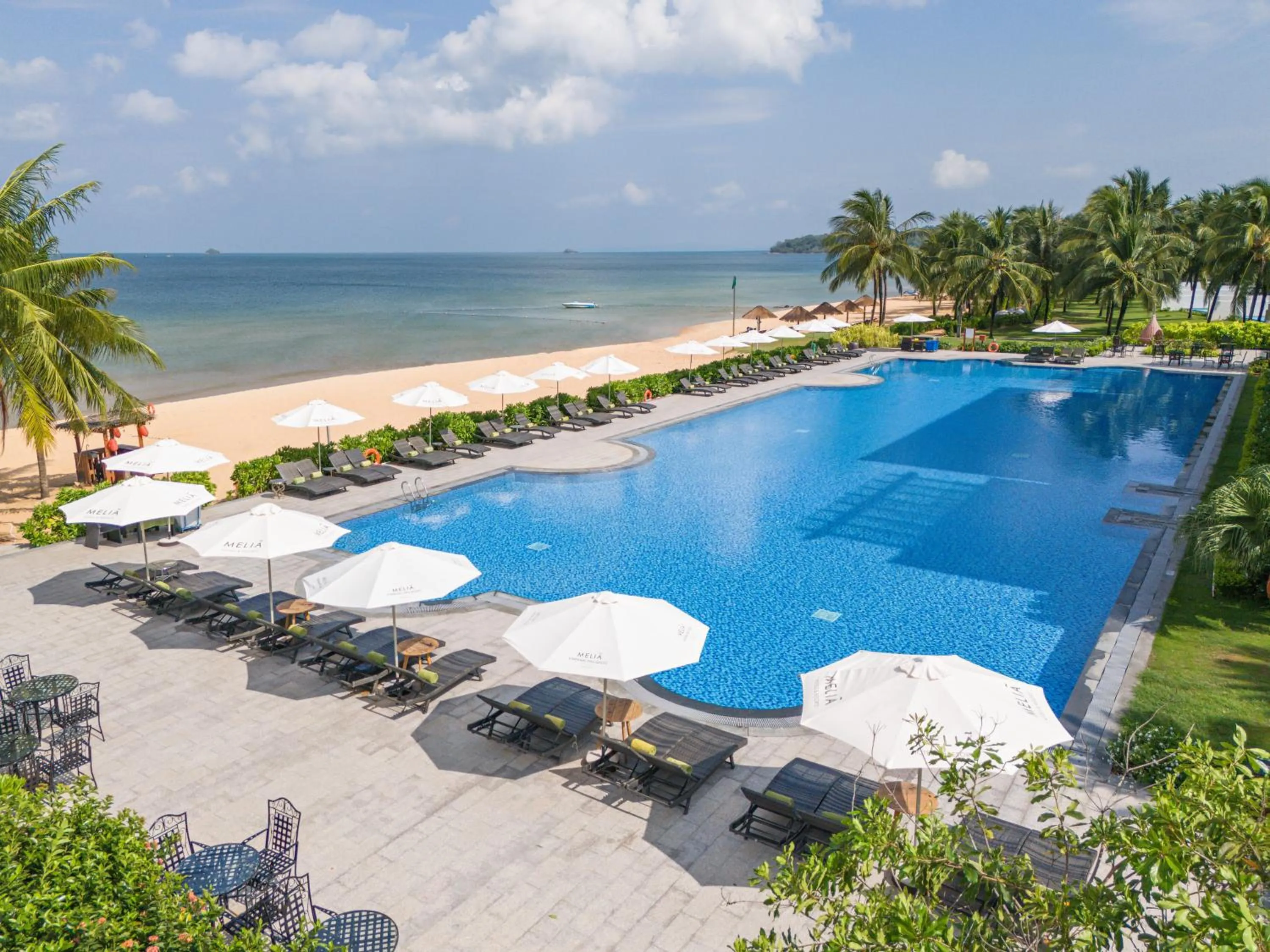 Pool view in Melia Vinpearl Phu Quoc