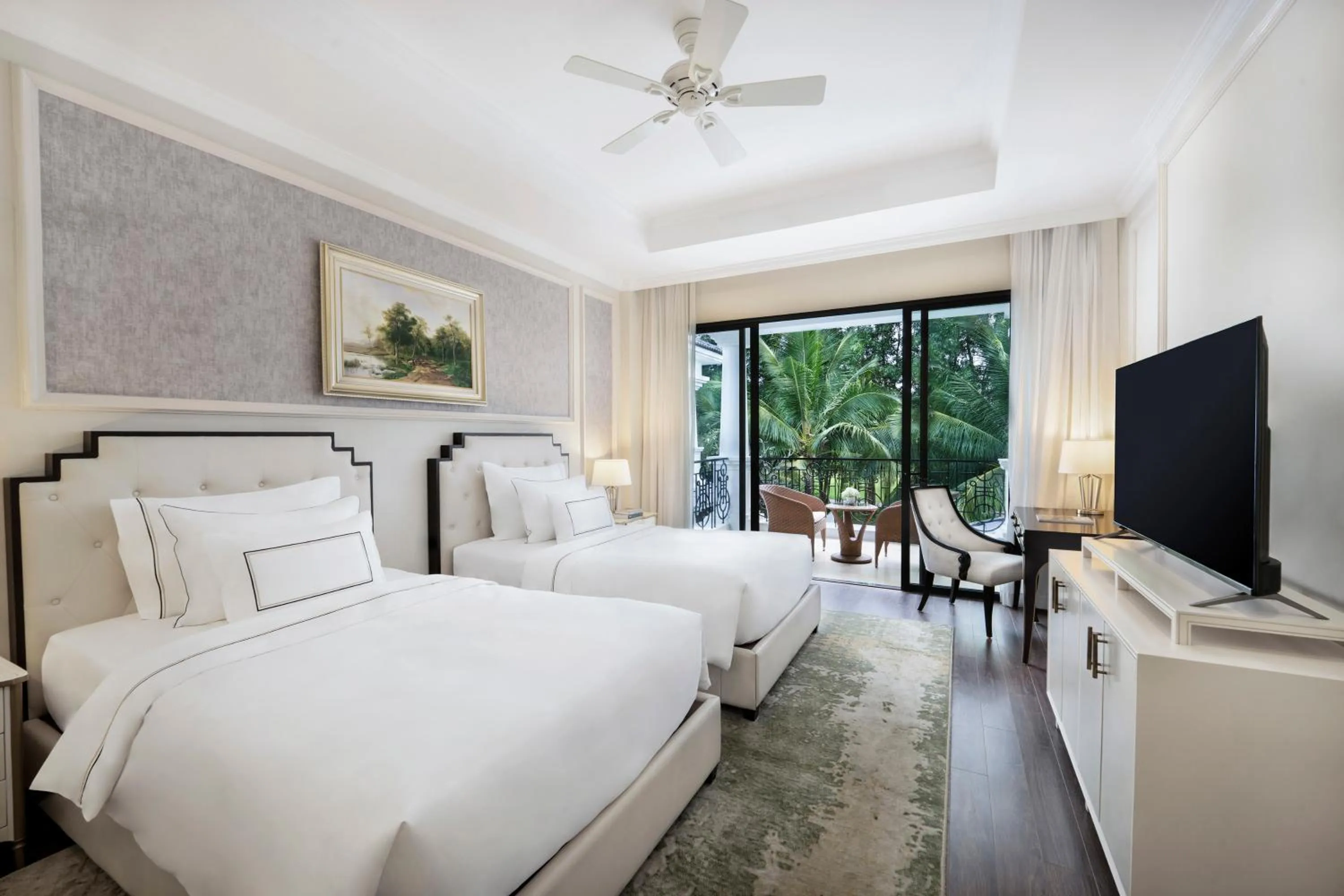 Bed in Melia Vinpearl Phu Quoc
