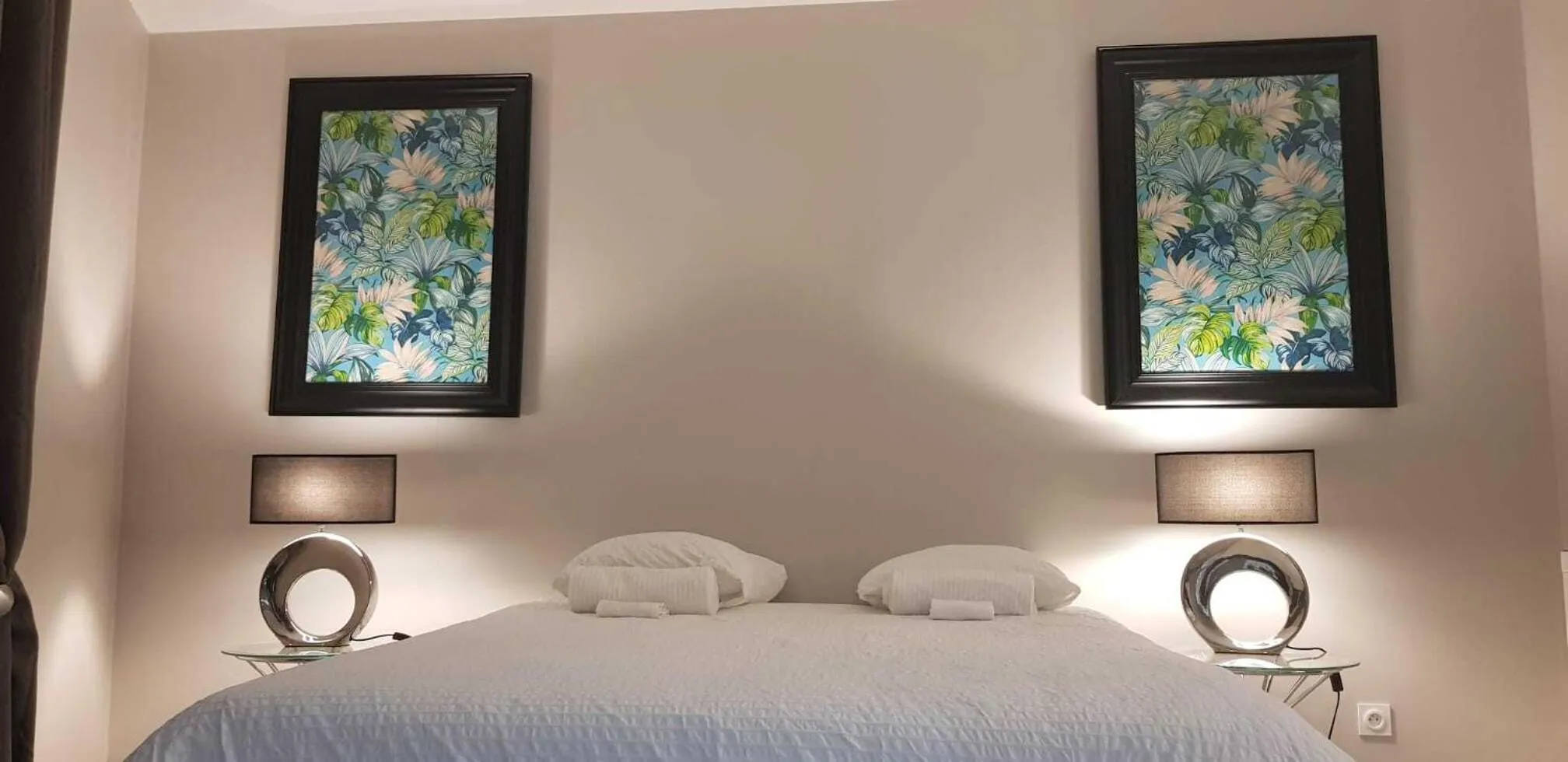 Bedroom, Bed in Appart' Hôtel Fauriel Saint-Etienne Parking privé balcon wifi