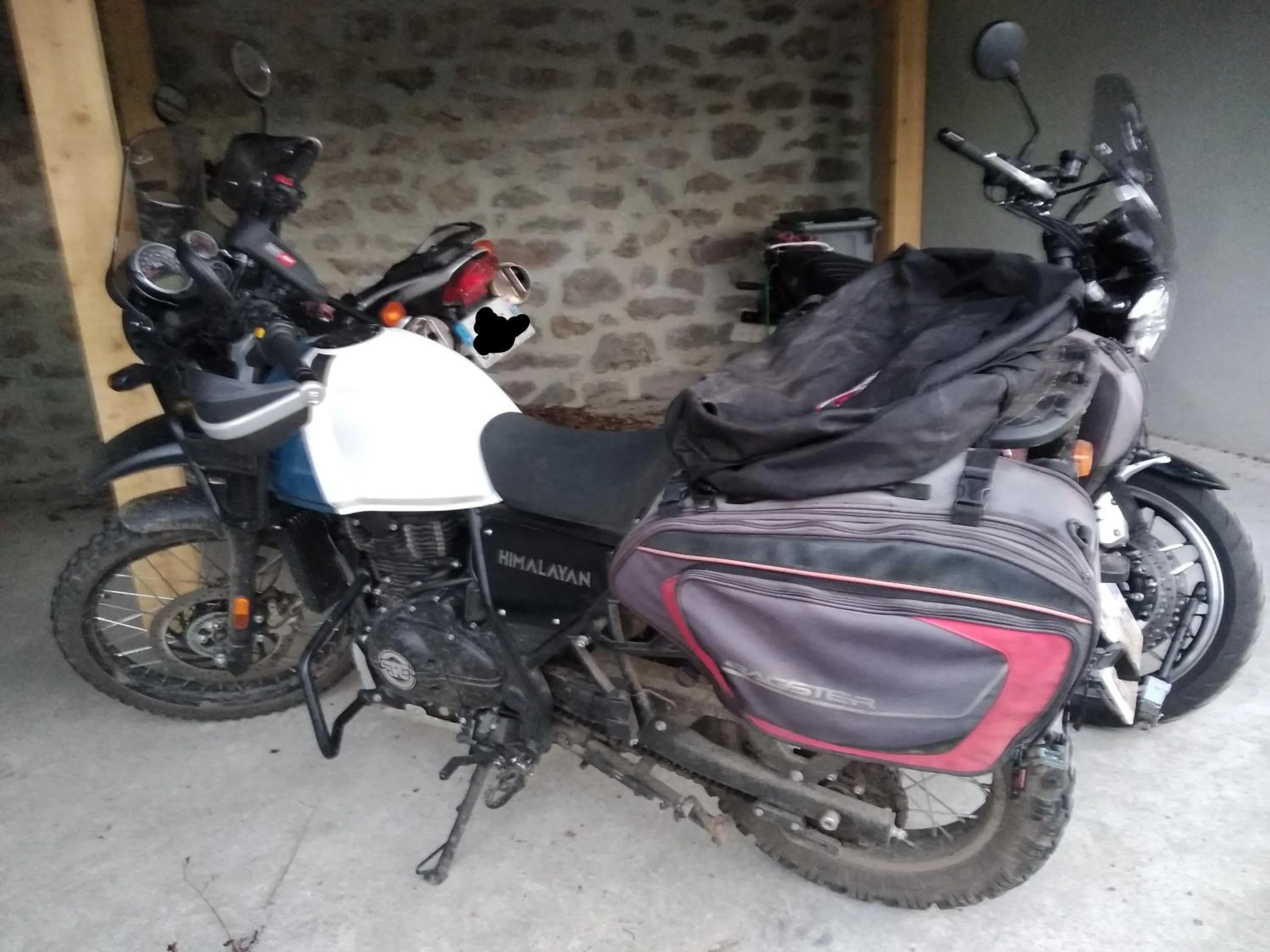 People in Le Relais des Capucines