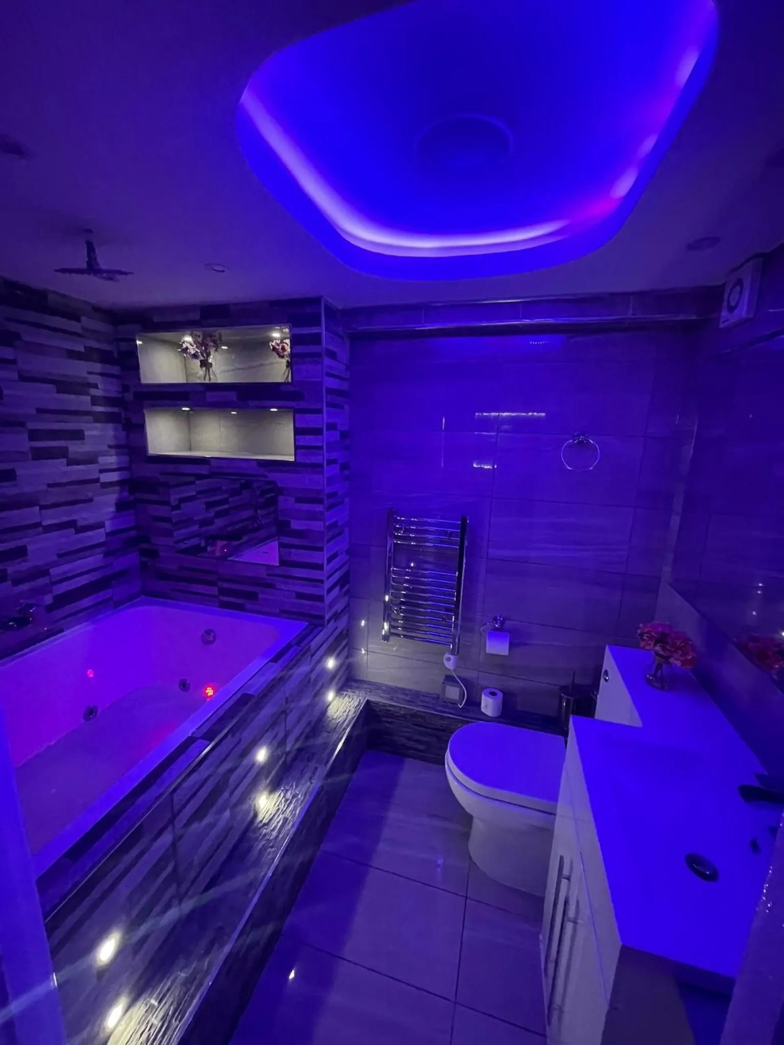 Hot Tub in Livit Serviced Apartments