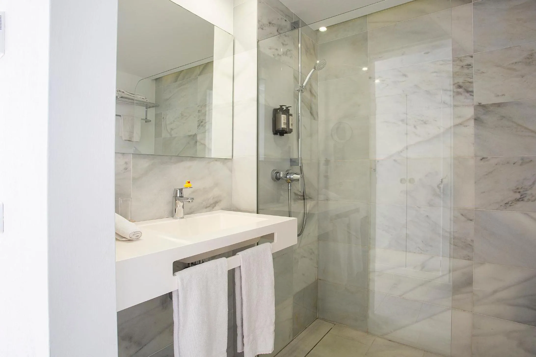 Shower in Villa Miel