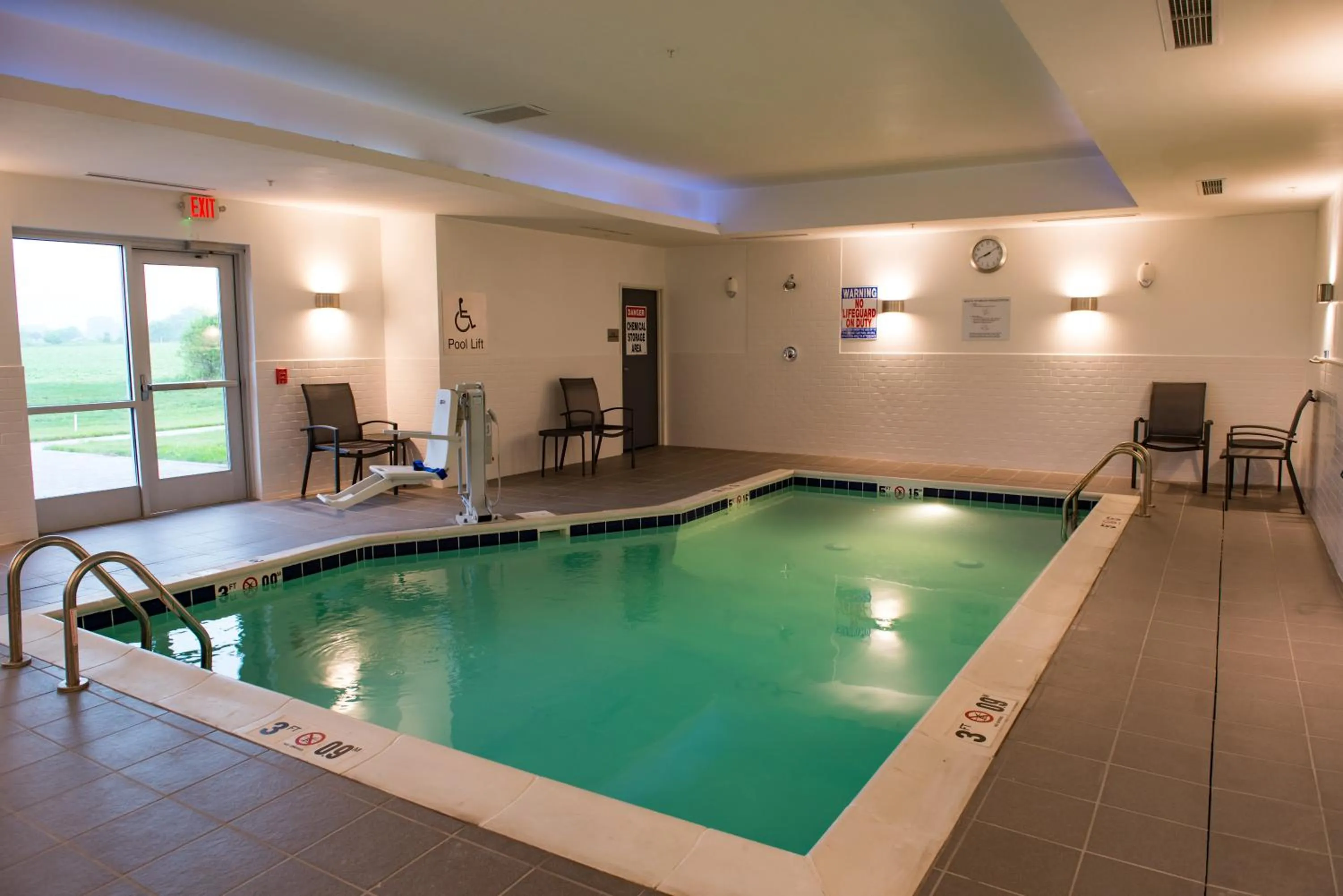 Swimming pool in Fairfield Inn & Suites by Marriott Anderson