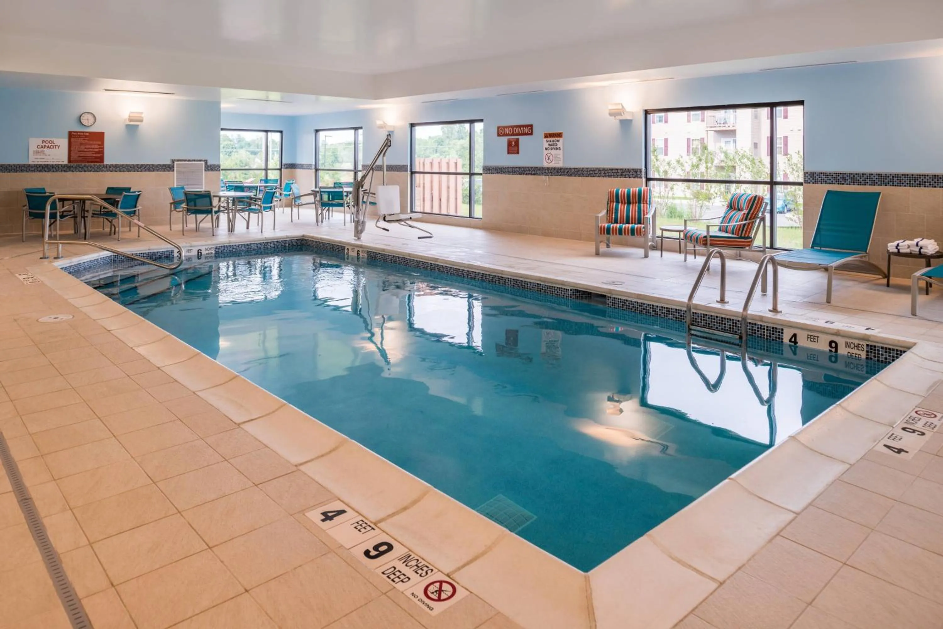 Swimming pool in TownePlace Suites by Marriott New Hartford