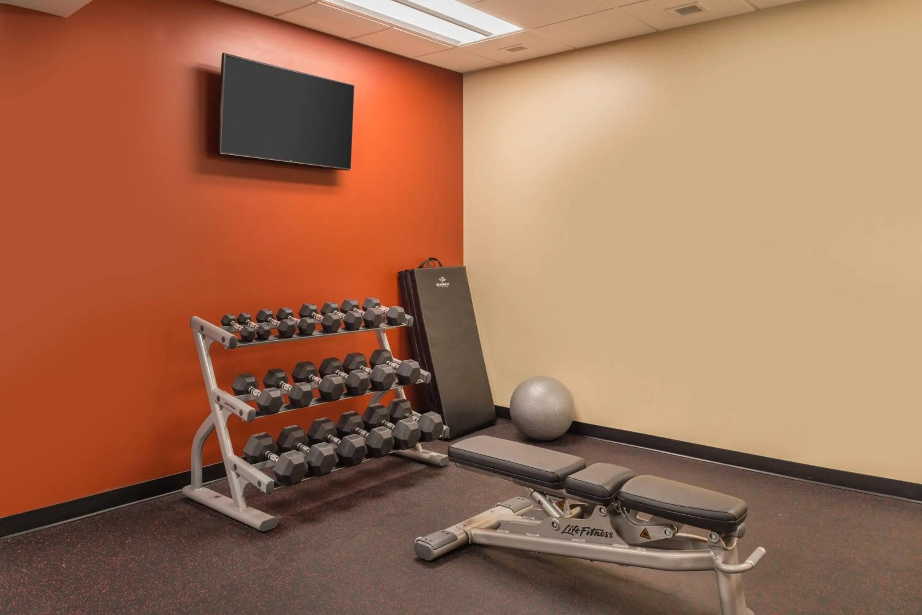 Fitness centre/facilities in TownePlace Suites by Marriott New Hartford