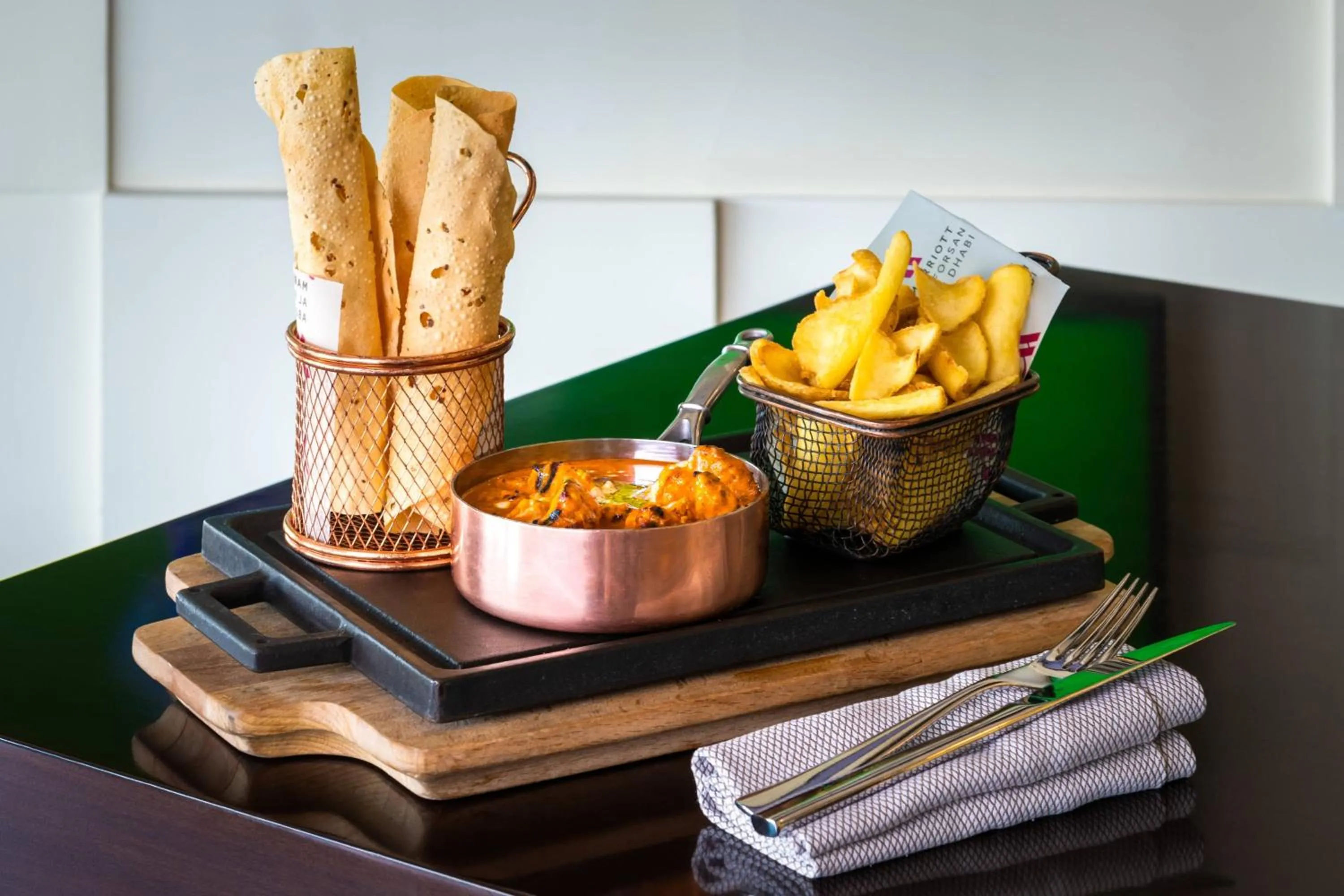 Lounge or bar in Marriott Hotel Al Forsan, Abu Dhabi