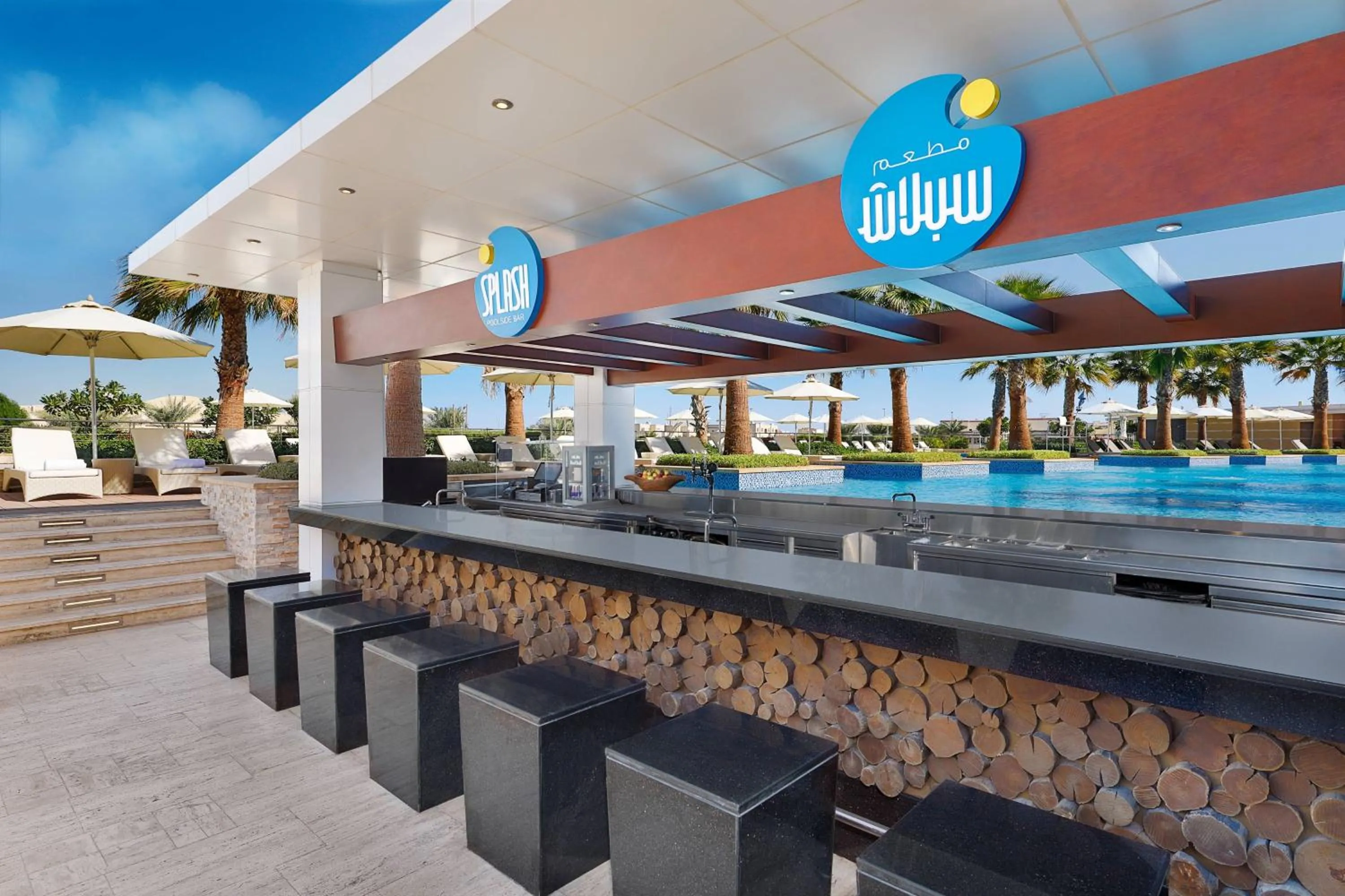 Swimming pool in Marriott Hotel Al Forsan, Abu Dhabi