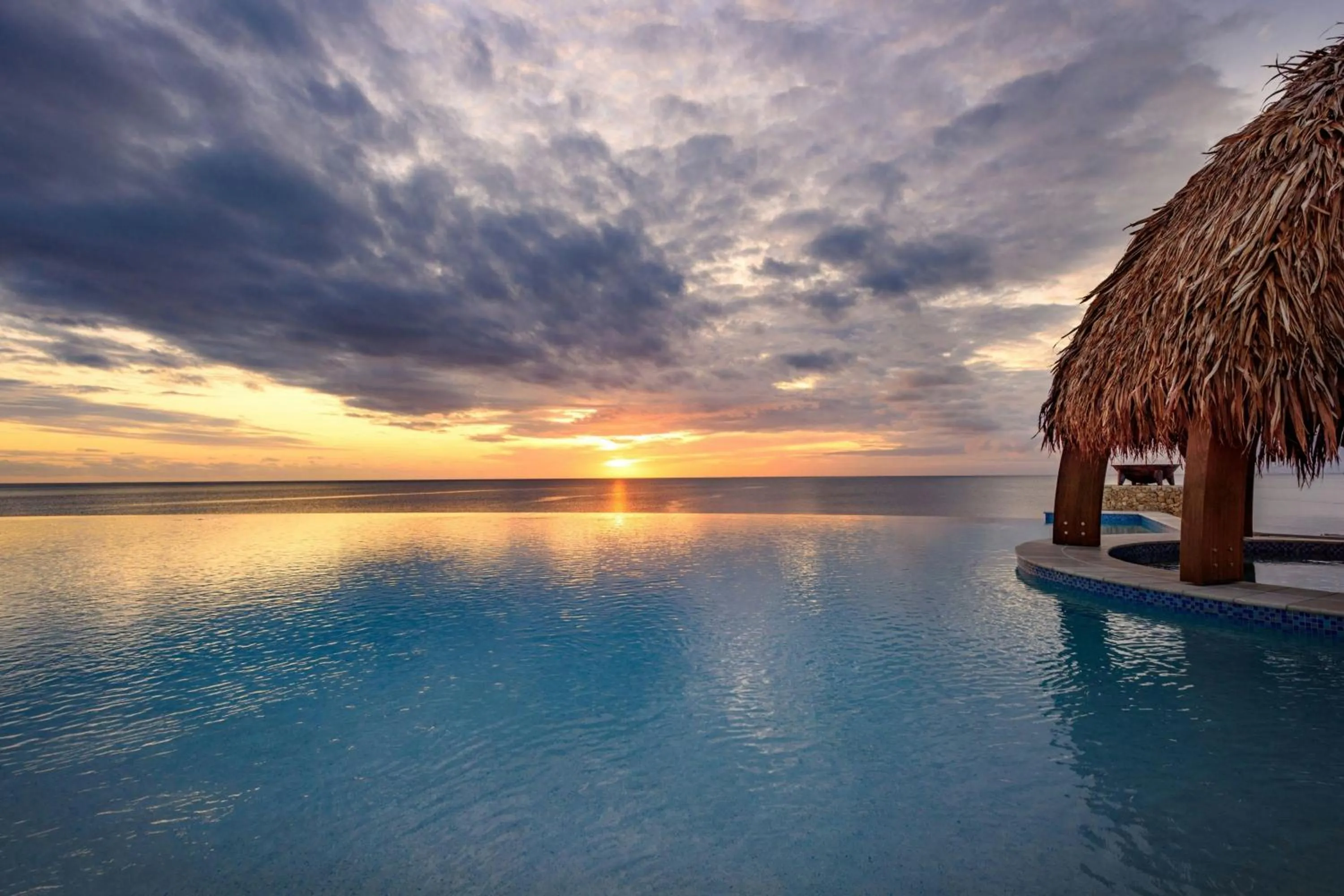 Swimming pool in Fiji Marriott Resort Momi Bay