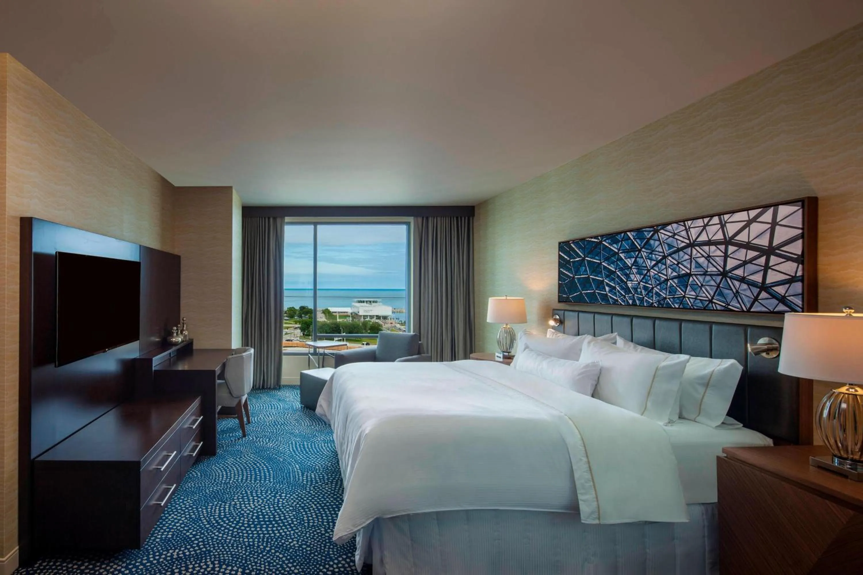 Bedroom, Bed in The Westin Milwaukee