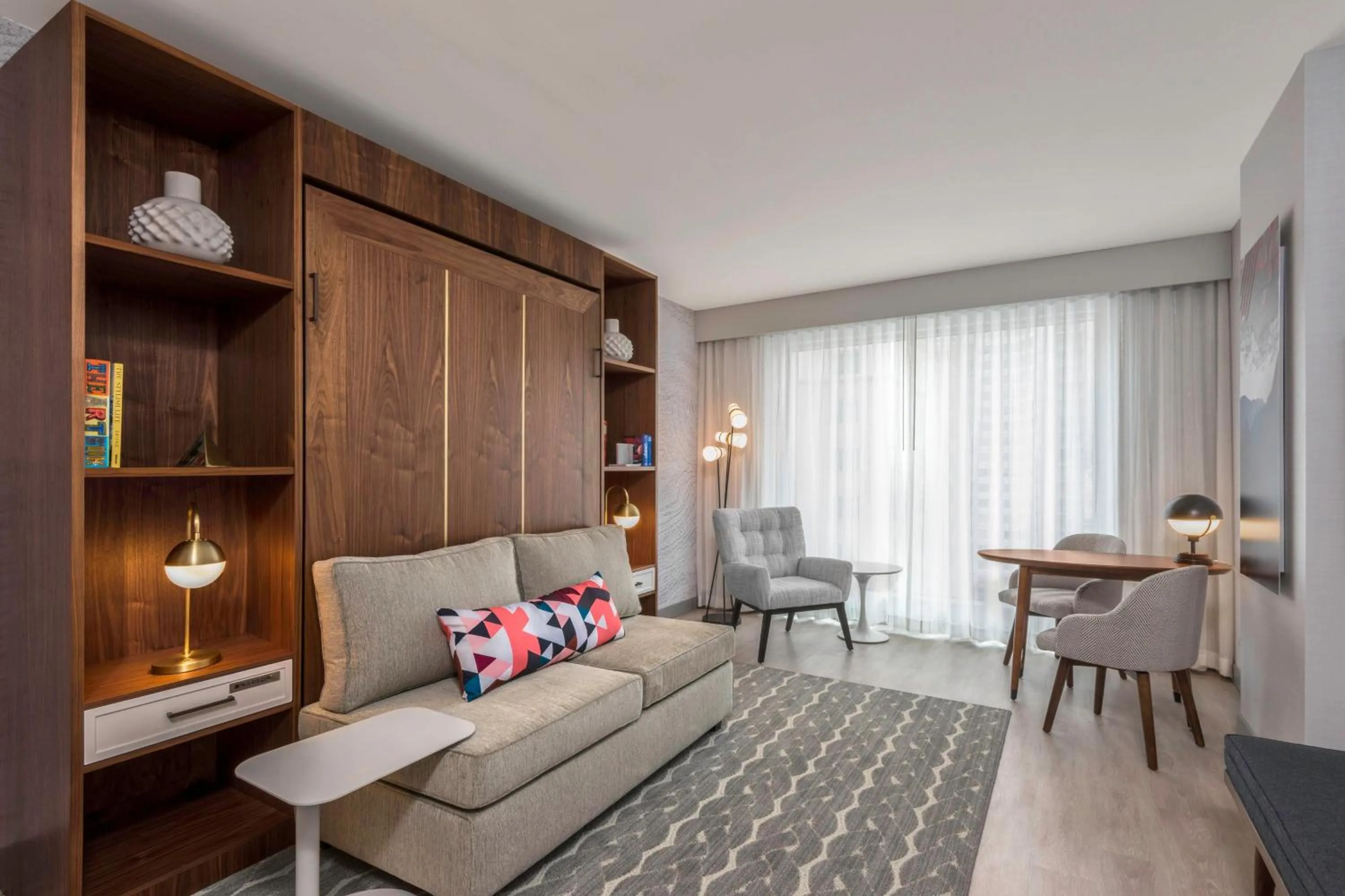 Photo of the whole room in Le Meridien Denver Downtown