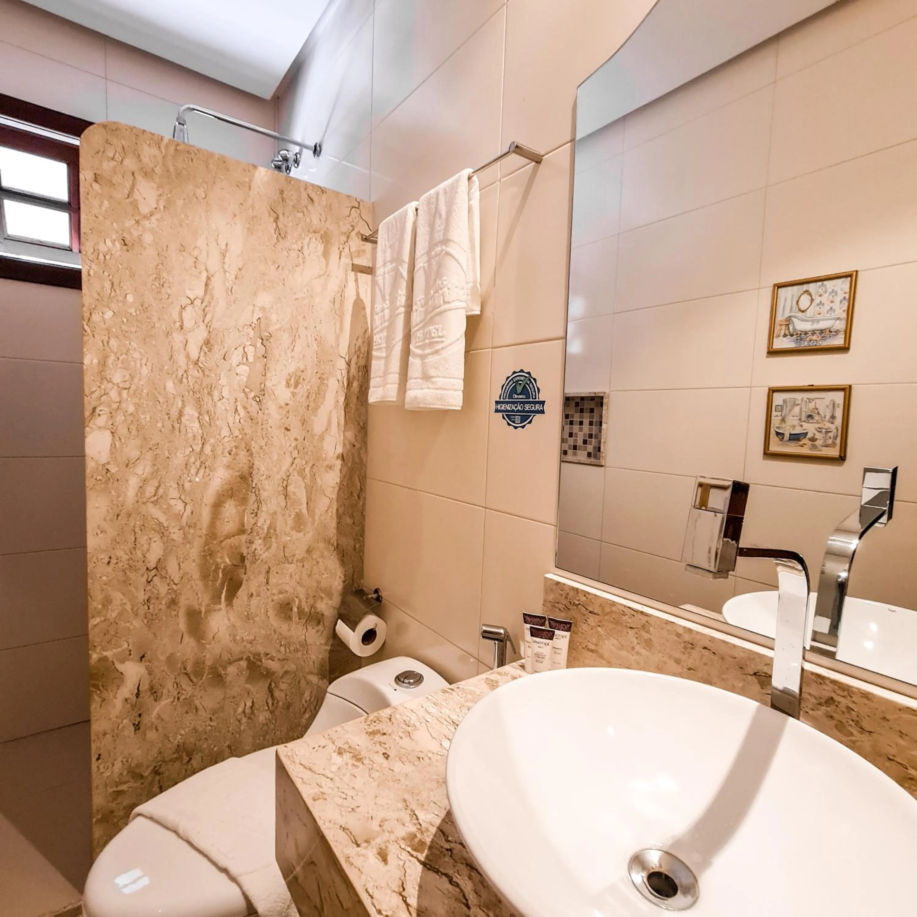 Bathroom in Terra dos Diamantes Hotel