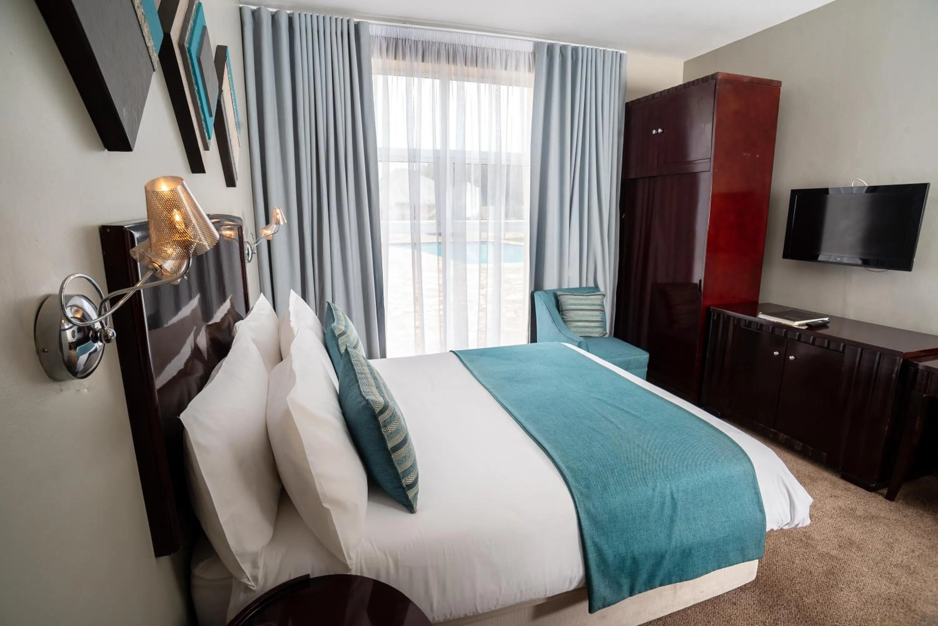 Bed in Tlotlo Hotel & Conference Centre