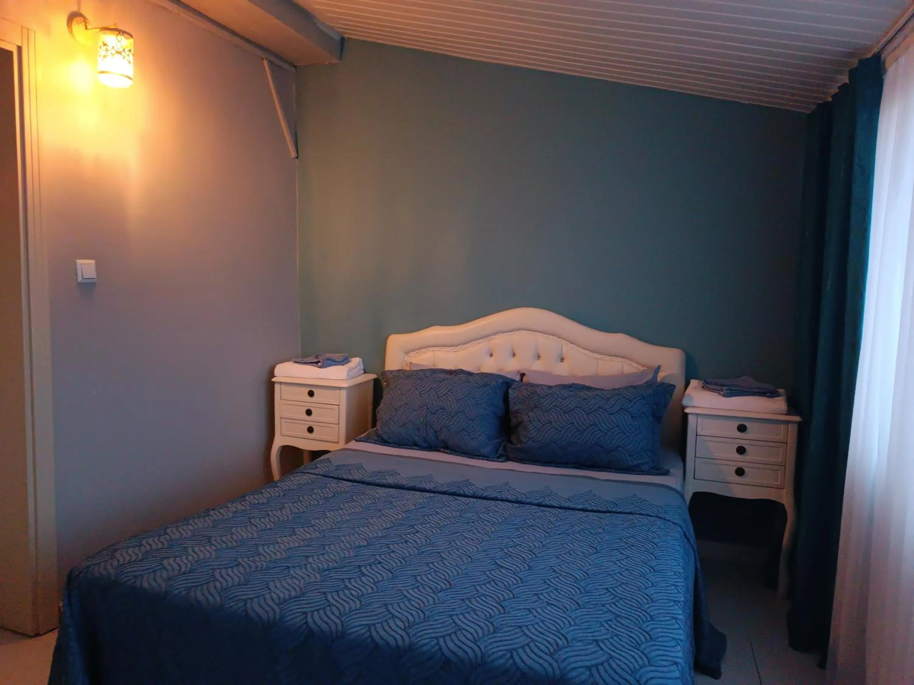 Bed in Samlife Apart