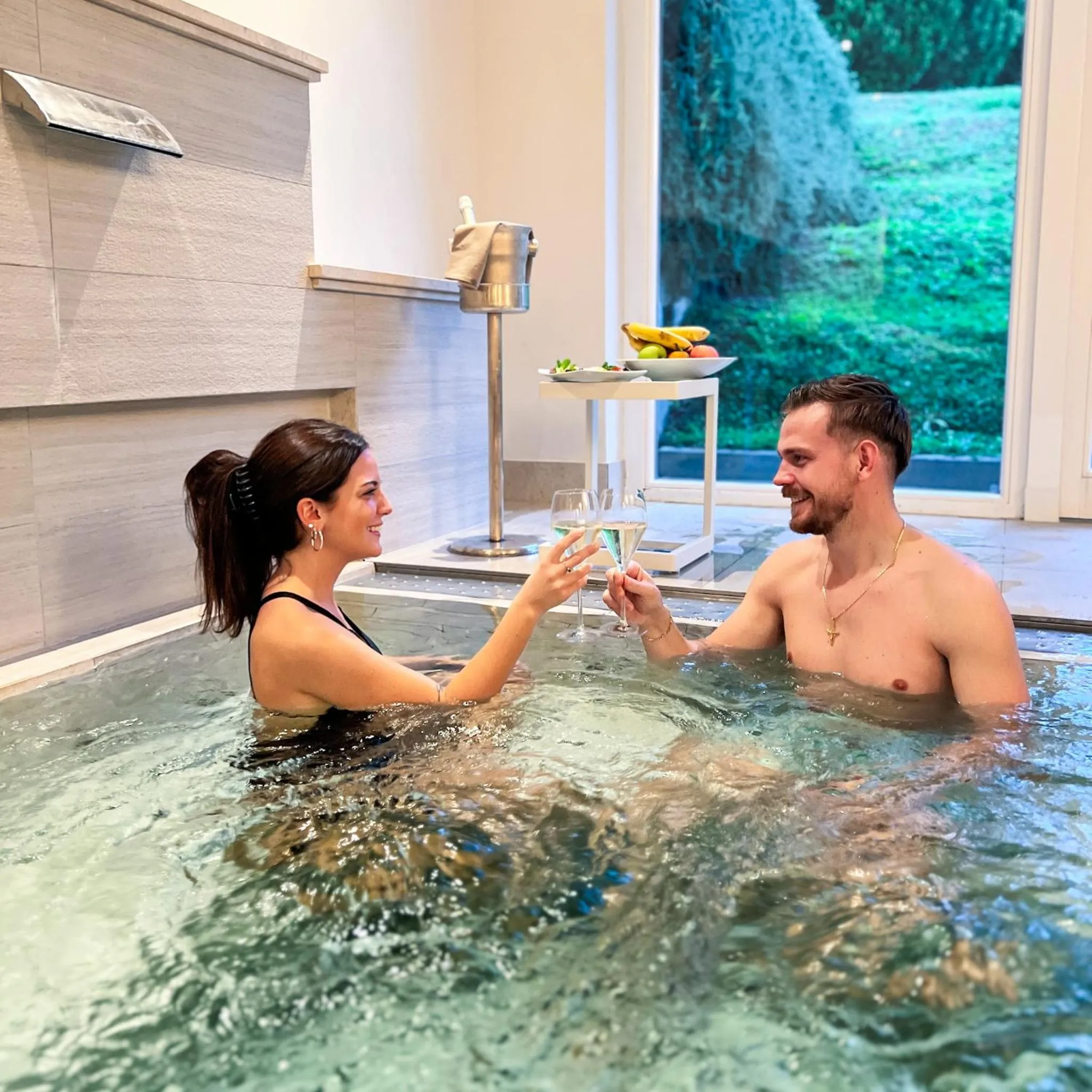 Hot Tub in Delta Resort Apartments