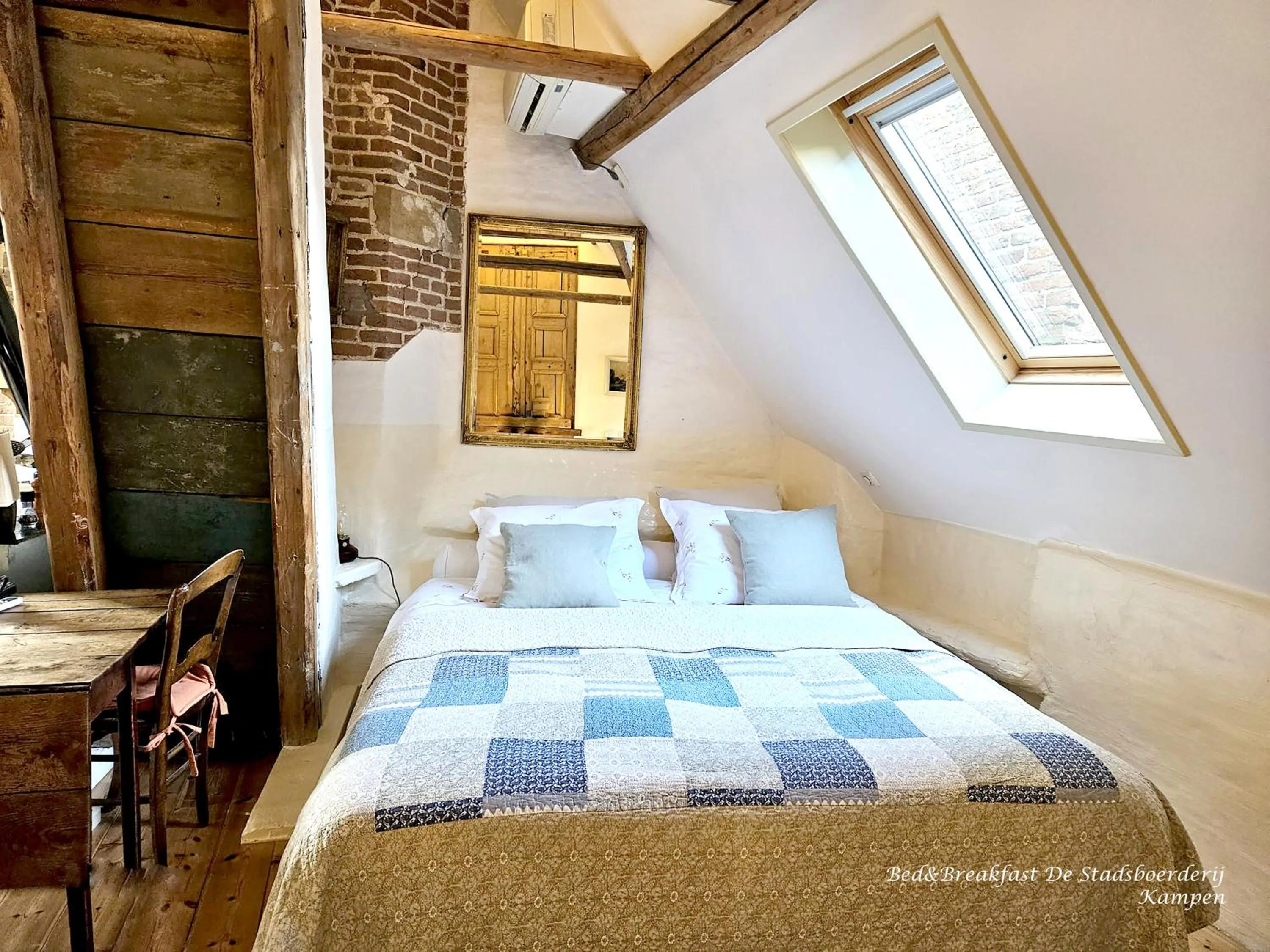 Bed in De Stadsboerderij