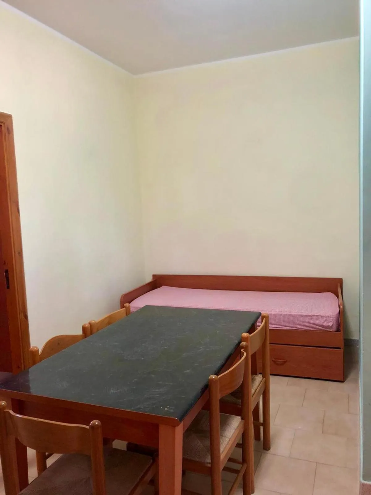 Photo of the whole room, Bed in Tiglio Vieste