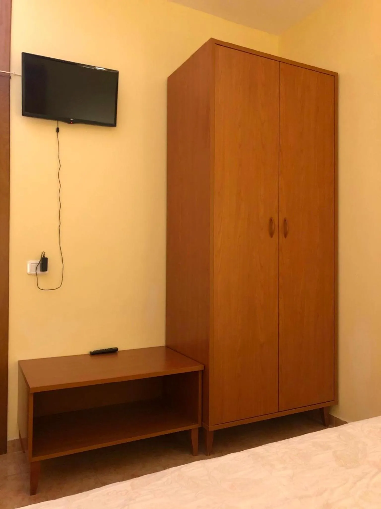 wardrobe in Tiglio Vieste