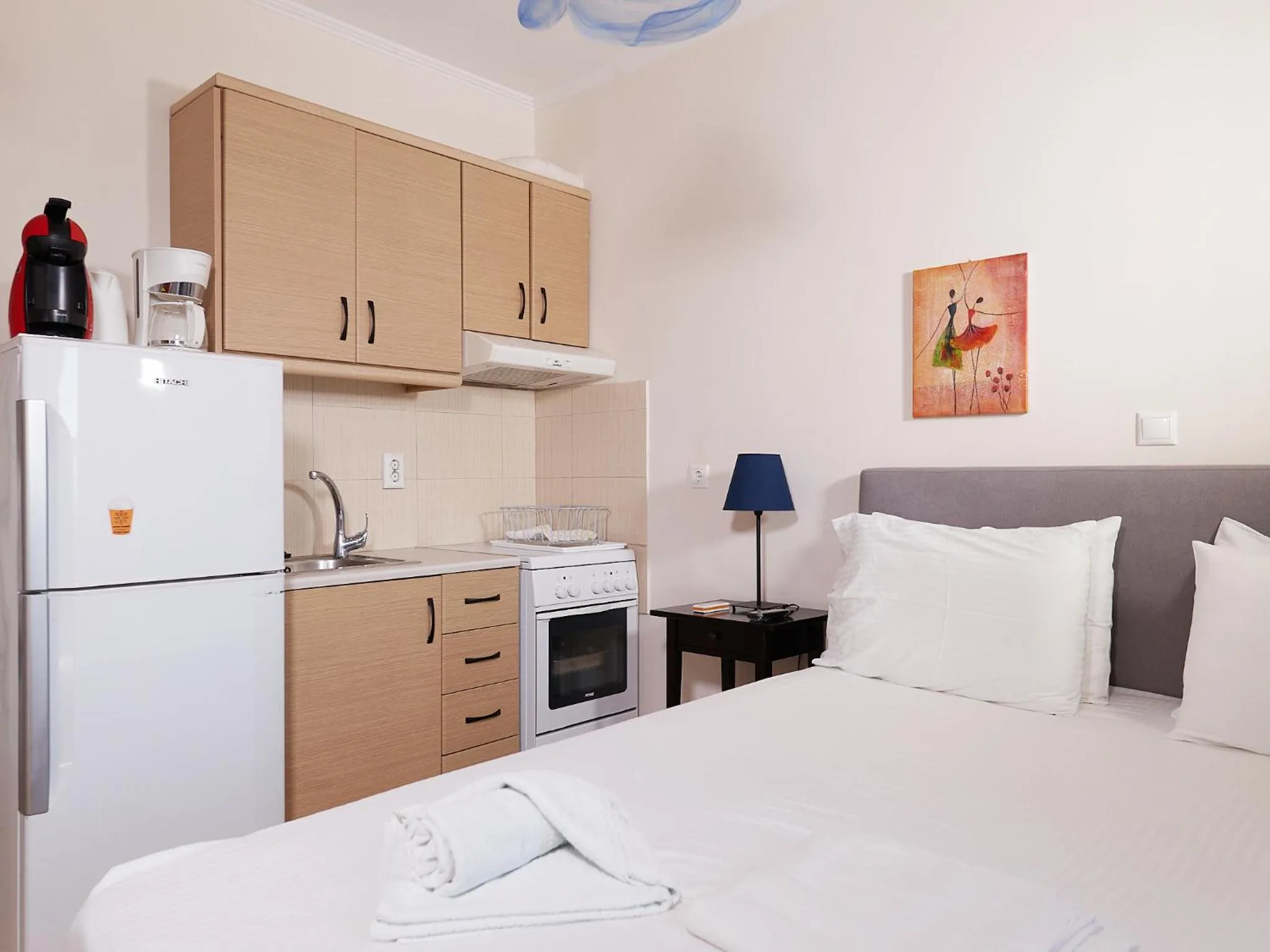 Kitchen or kitchenette, Bed in Alexis Studios