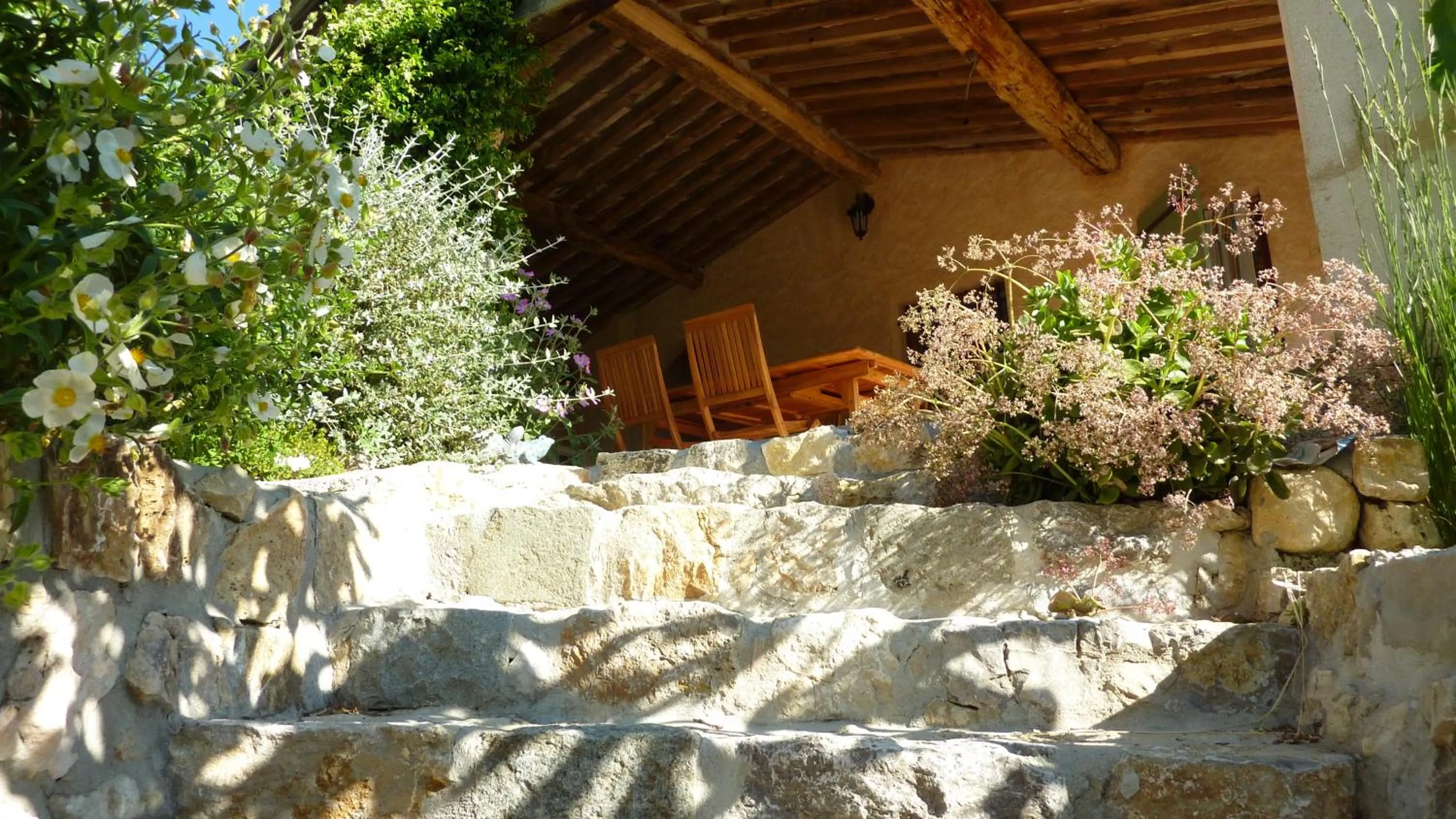 Balcony/Terrace in B&B L'Estuve provencale