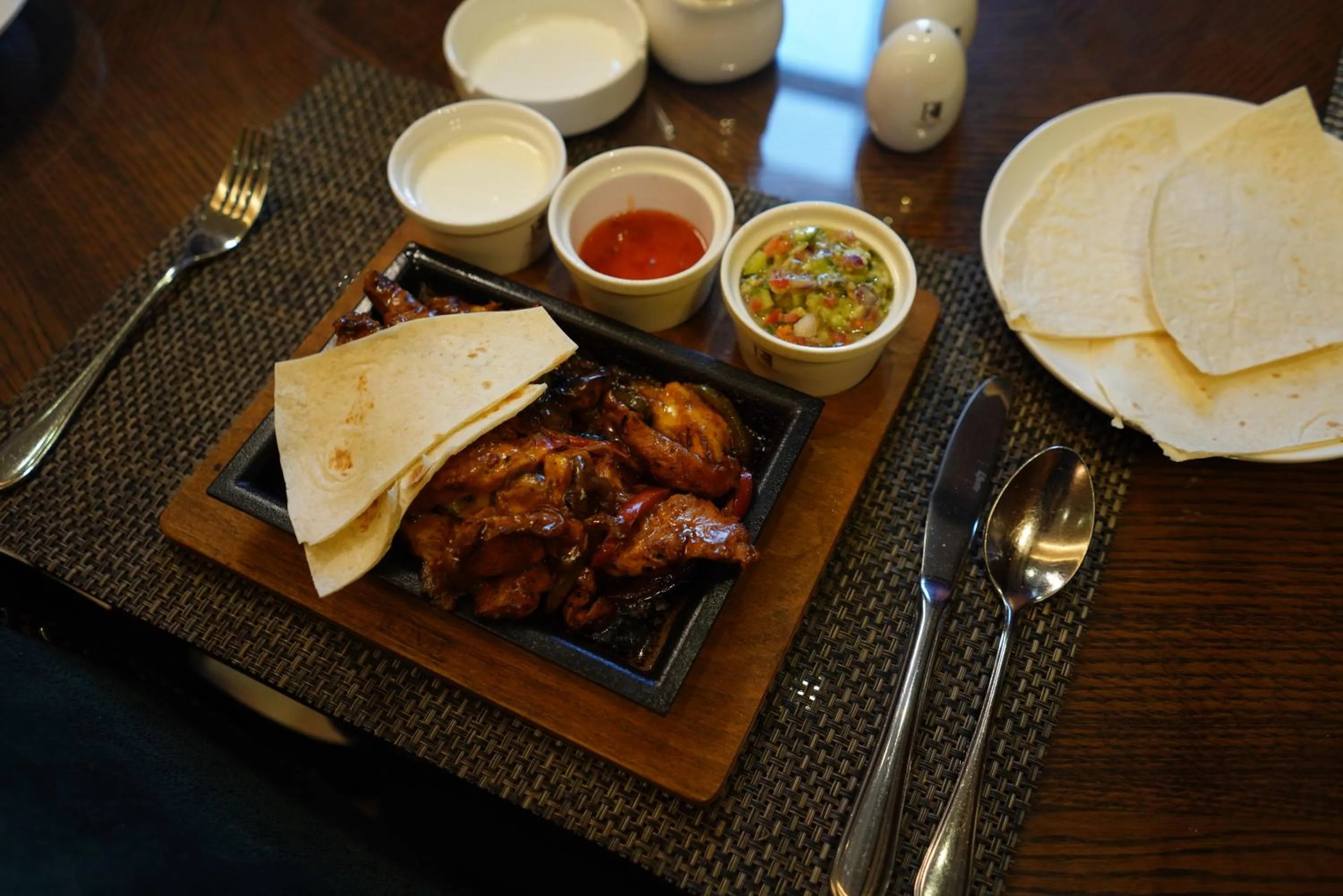 Restaurant/places to eat in La Roche Hotel