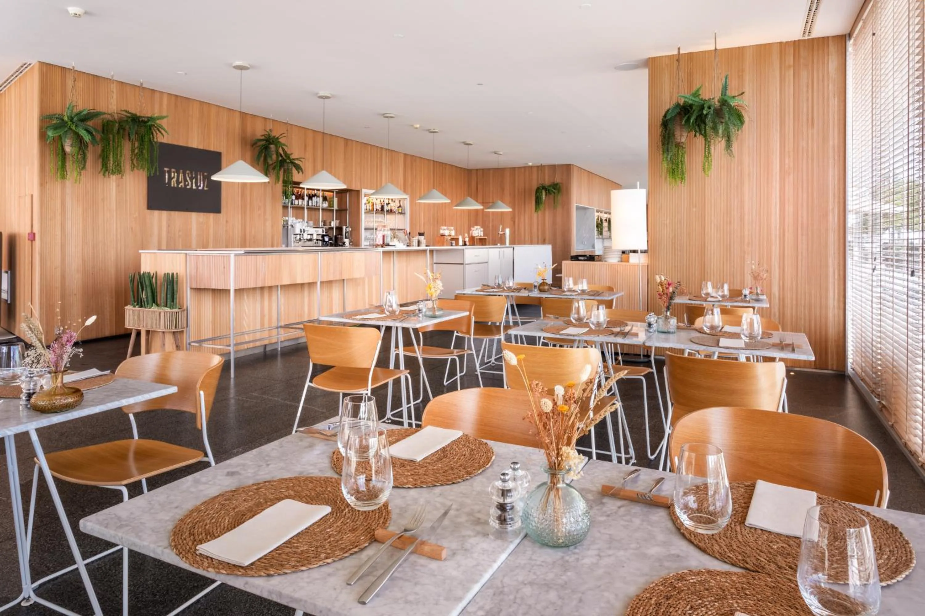 Restaurant/places to eat in Melia Palma Bay