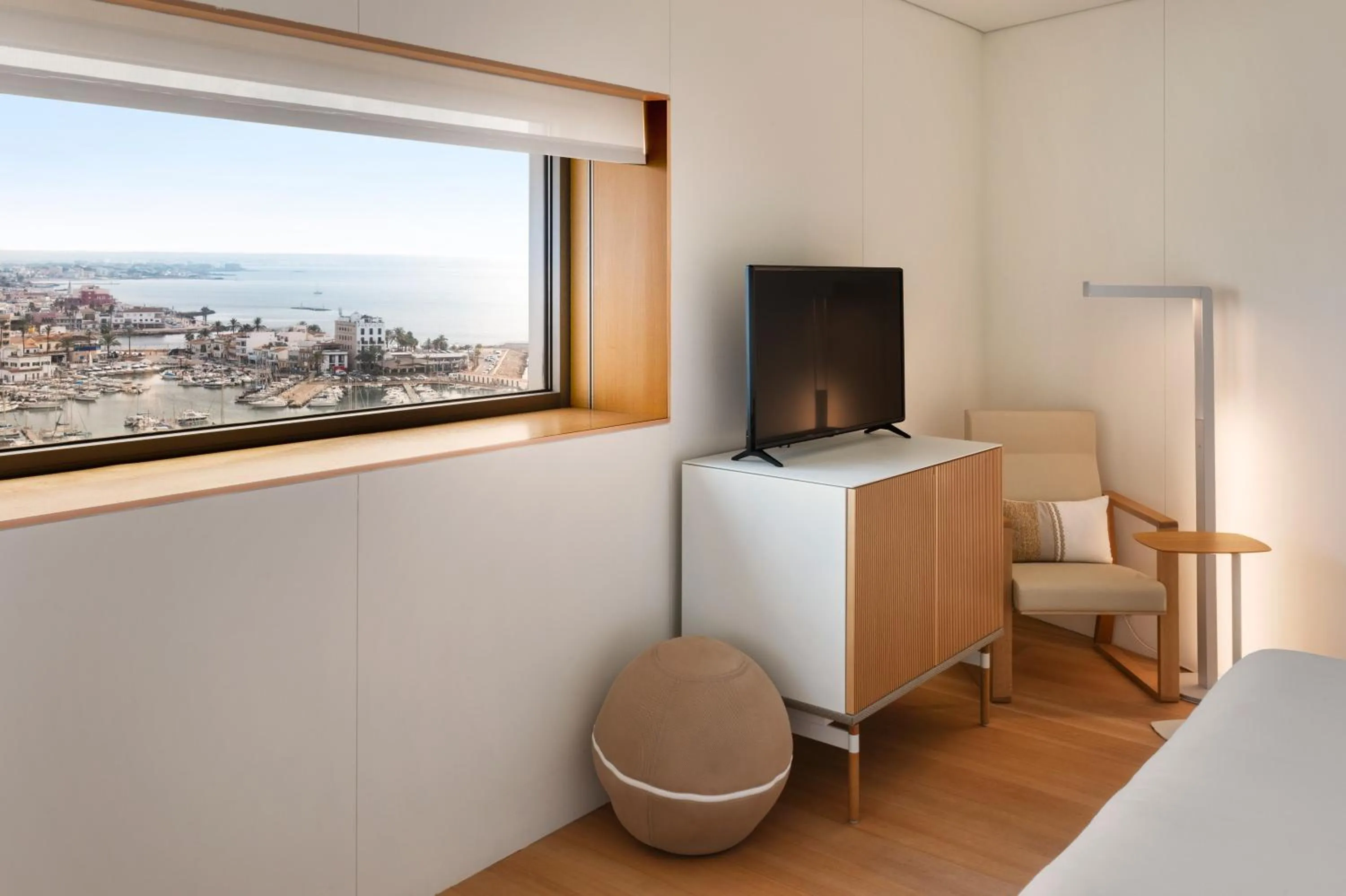 Communal lounge/ TV room in Melia Palma Bay