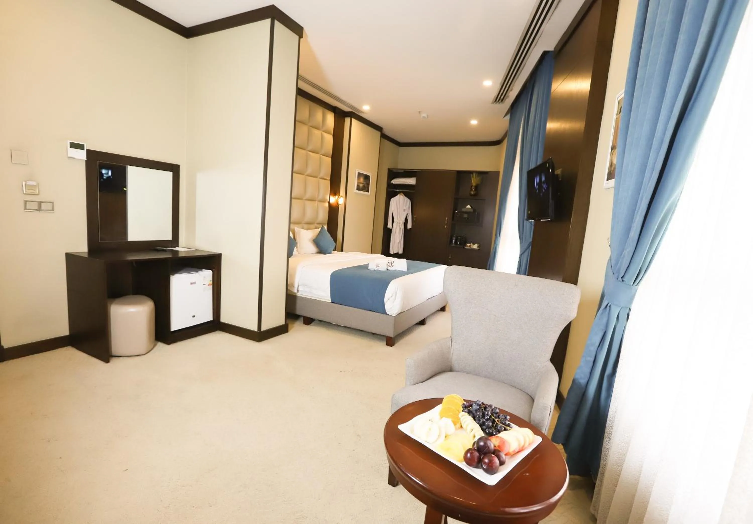 Bed in Paris Plaza Hotel