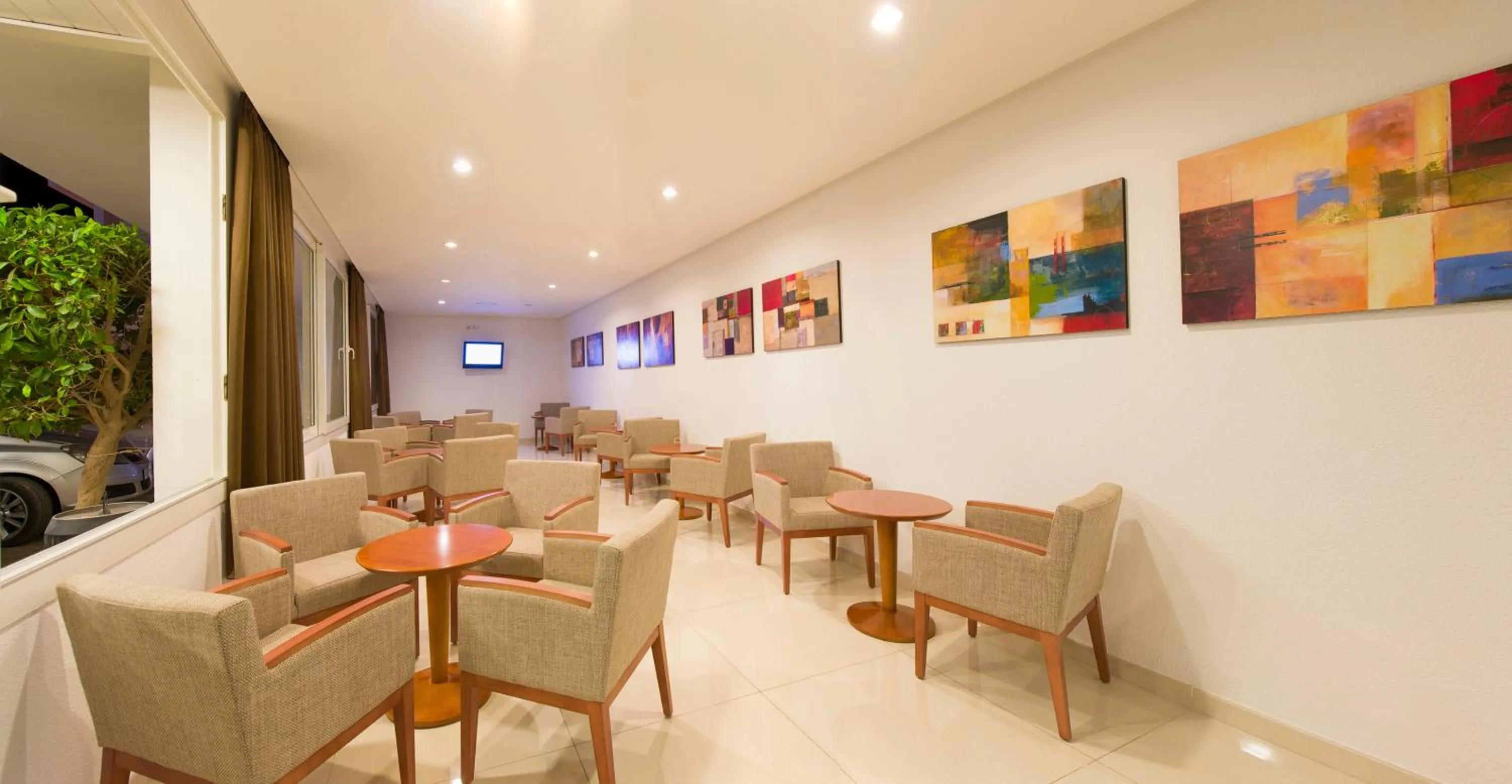 Lounge or bar in Hotel Gran Sol