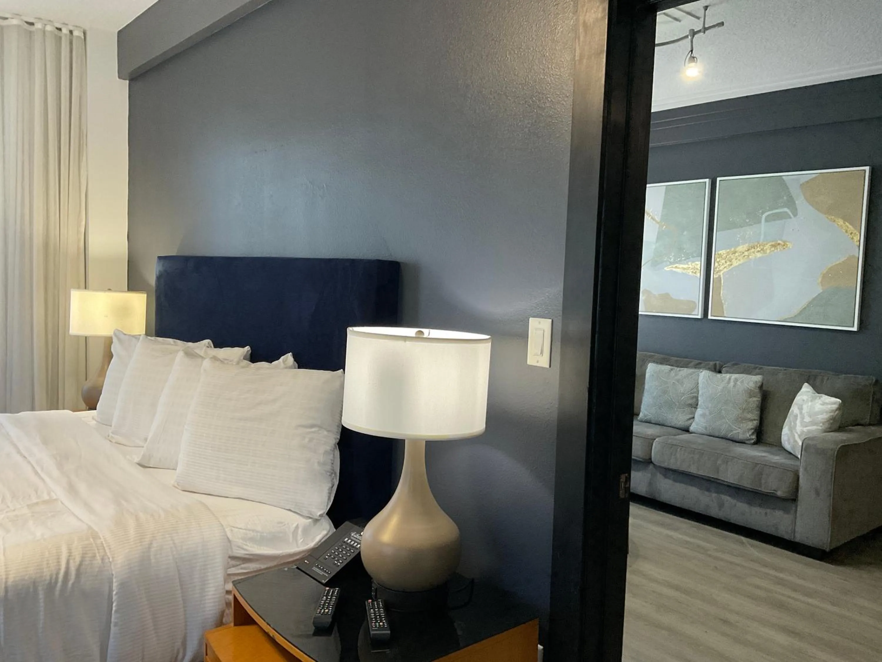 Photo of the whole room, Bed in The Streamline Hotel - Daytona Beach