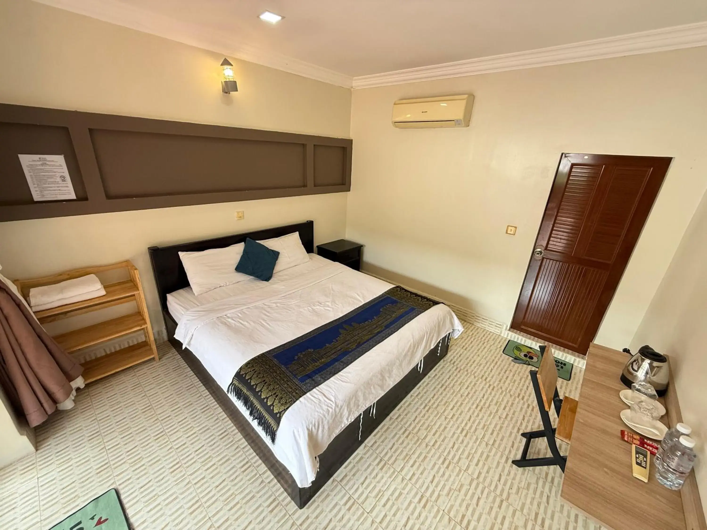 Double Room with Private Bathroom in Hello Kampot Resort Double Room with Private Bathroom in Hello Kampot Resort