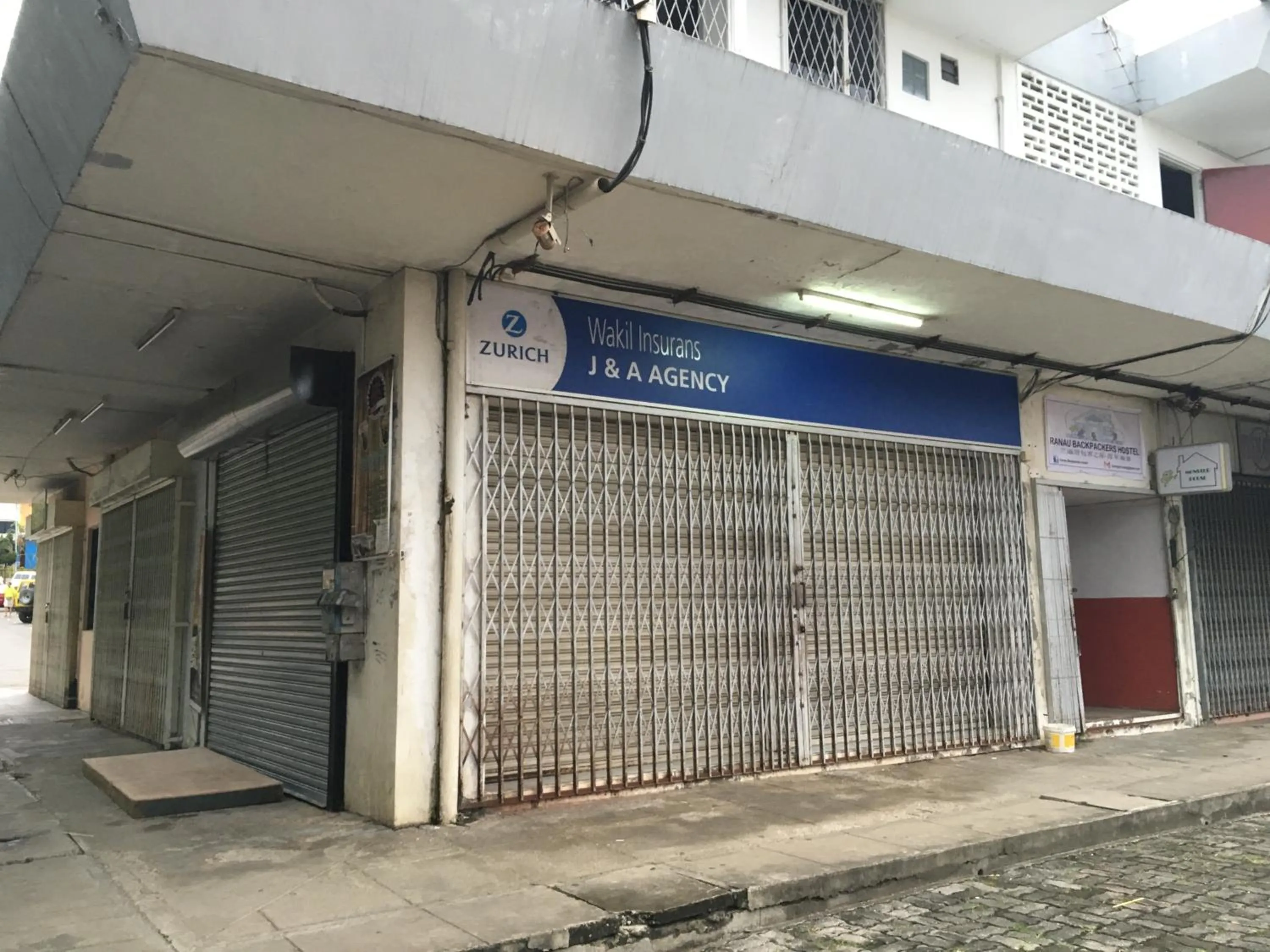 Facade/entrance in Ranau Backpackers Hostel