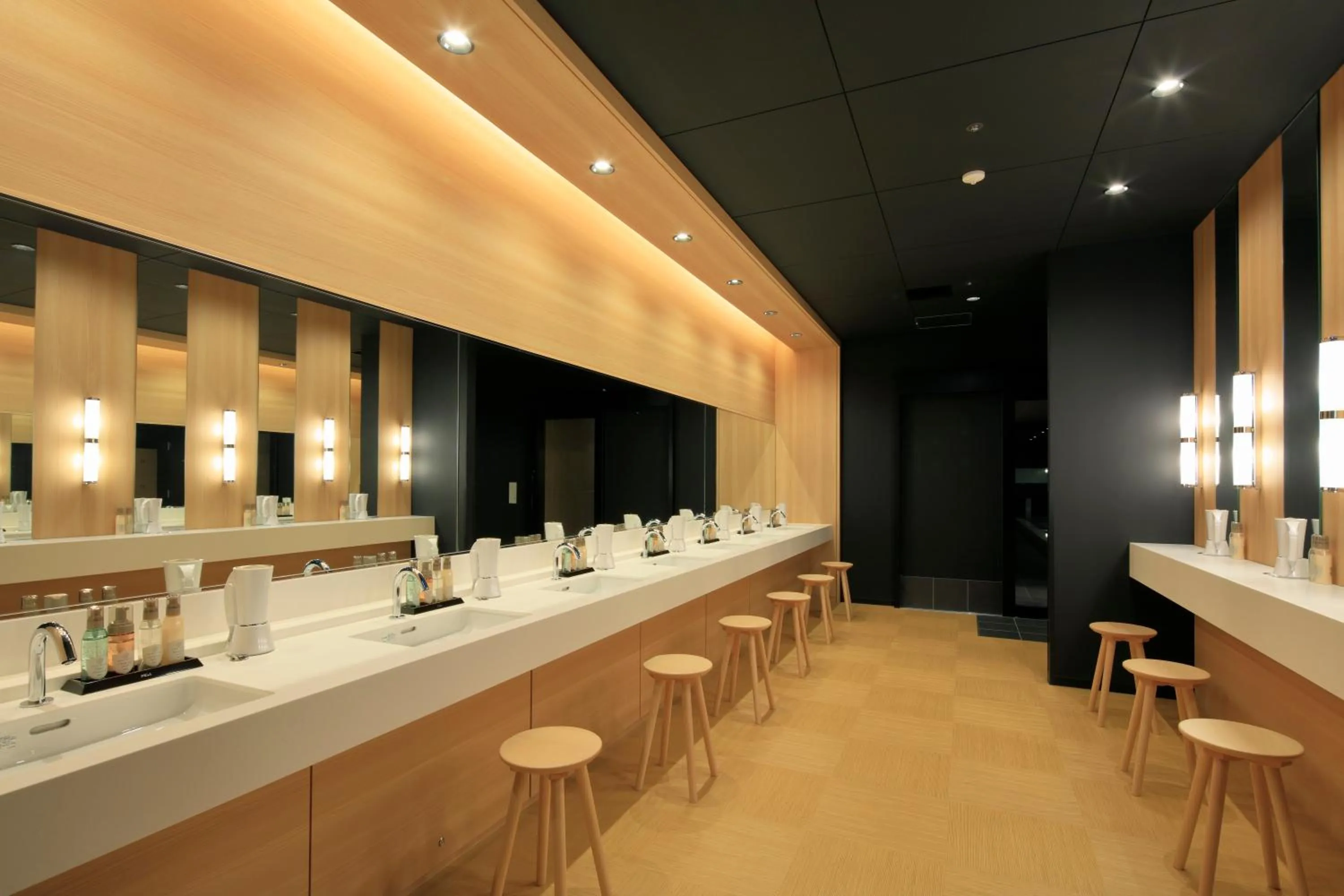 Public Bath in THE SINGULARI HOTEL & SKYSPA at UNIVERSAL STUDIOS JAPAN