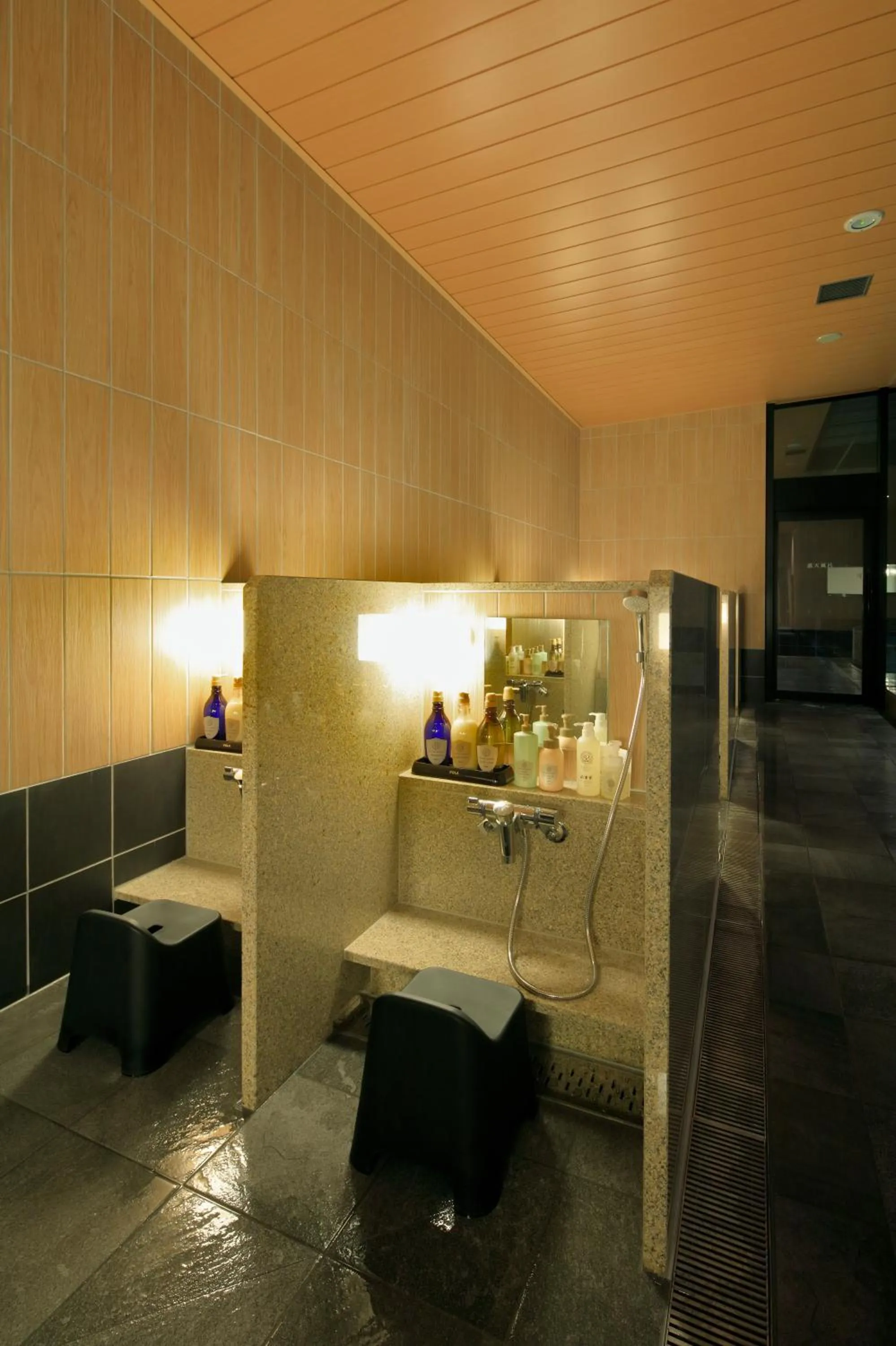 Public Bath in THE SINGULARI HOTEL & SKYSPA at UNIVERSAL STUDIOS JAPAN