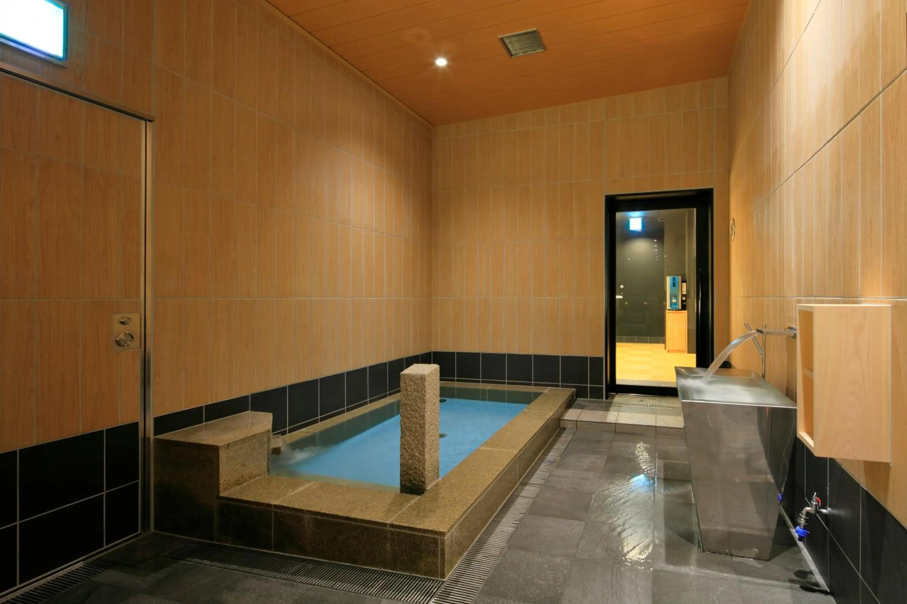 Public Bath in THE SINGULARI HOTEL & SKYSPA at UNIVERSAL STUDIOS JAPAN
