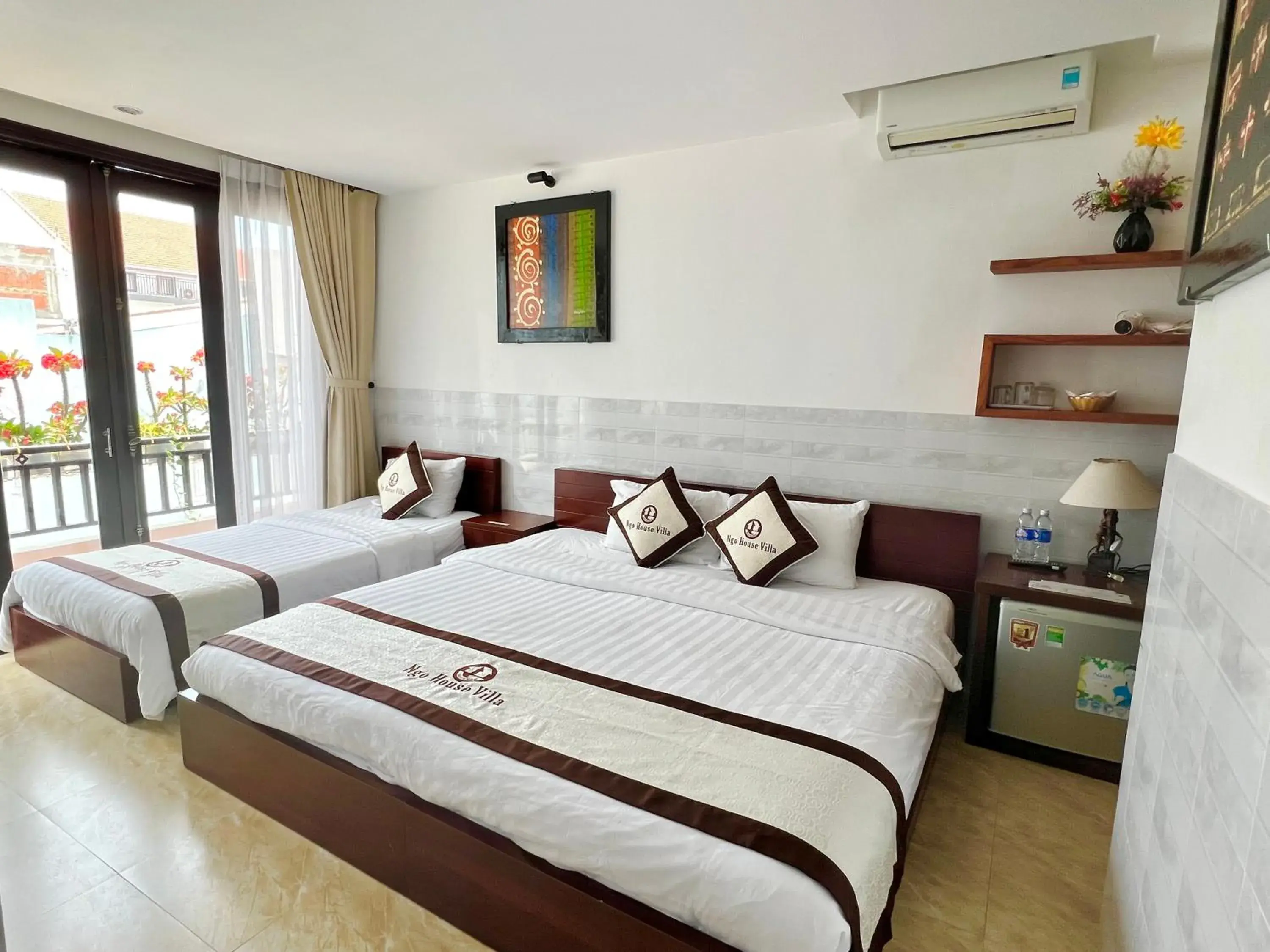 Triple Room with Balcony in Ngo House Villa Triple Room with Balcony in Ngo House Villa