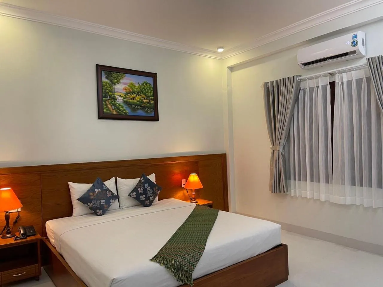 Bed in Four Oceans Beach Resort - Bon Bien Mui Ne