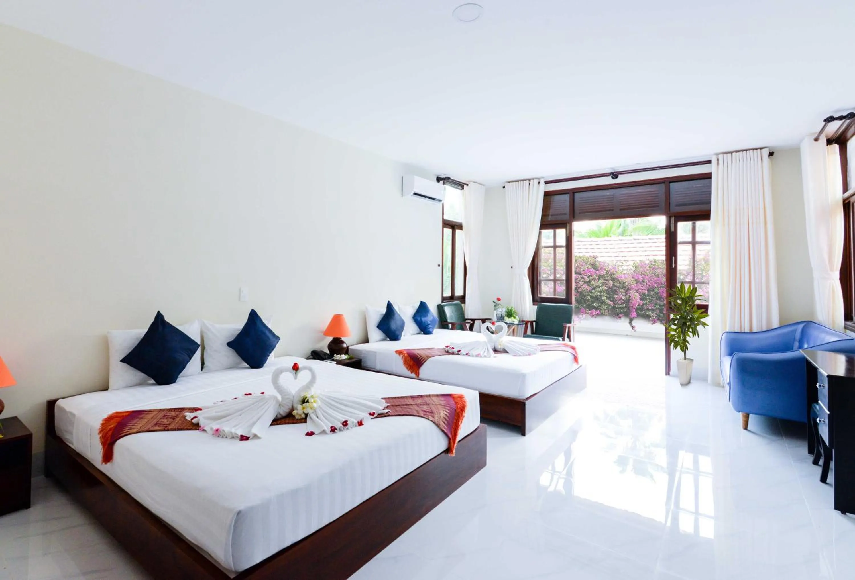 Bed in Four Oceans Beach Resort - Bon Bien Mui Ne