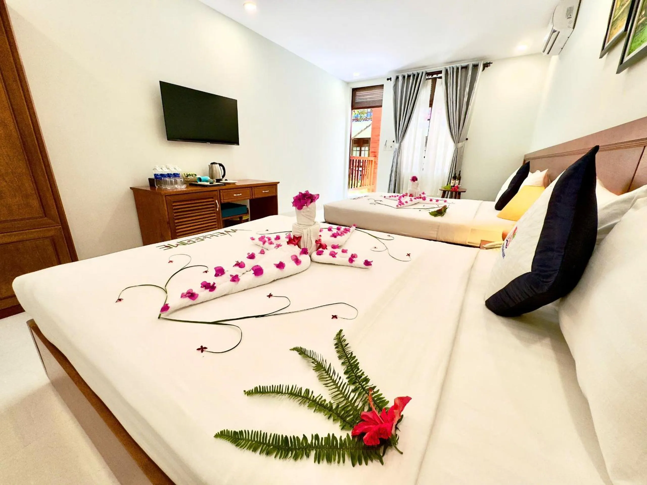 Bed in Four Oceans Beach Resort - Bon Bien Mui Ne