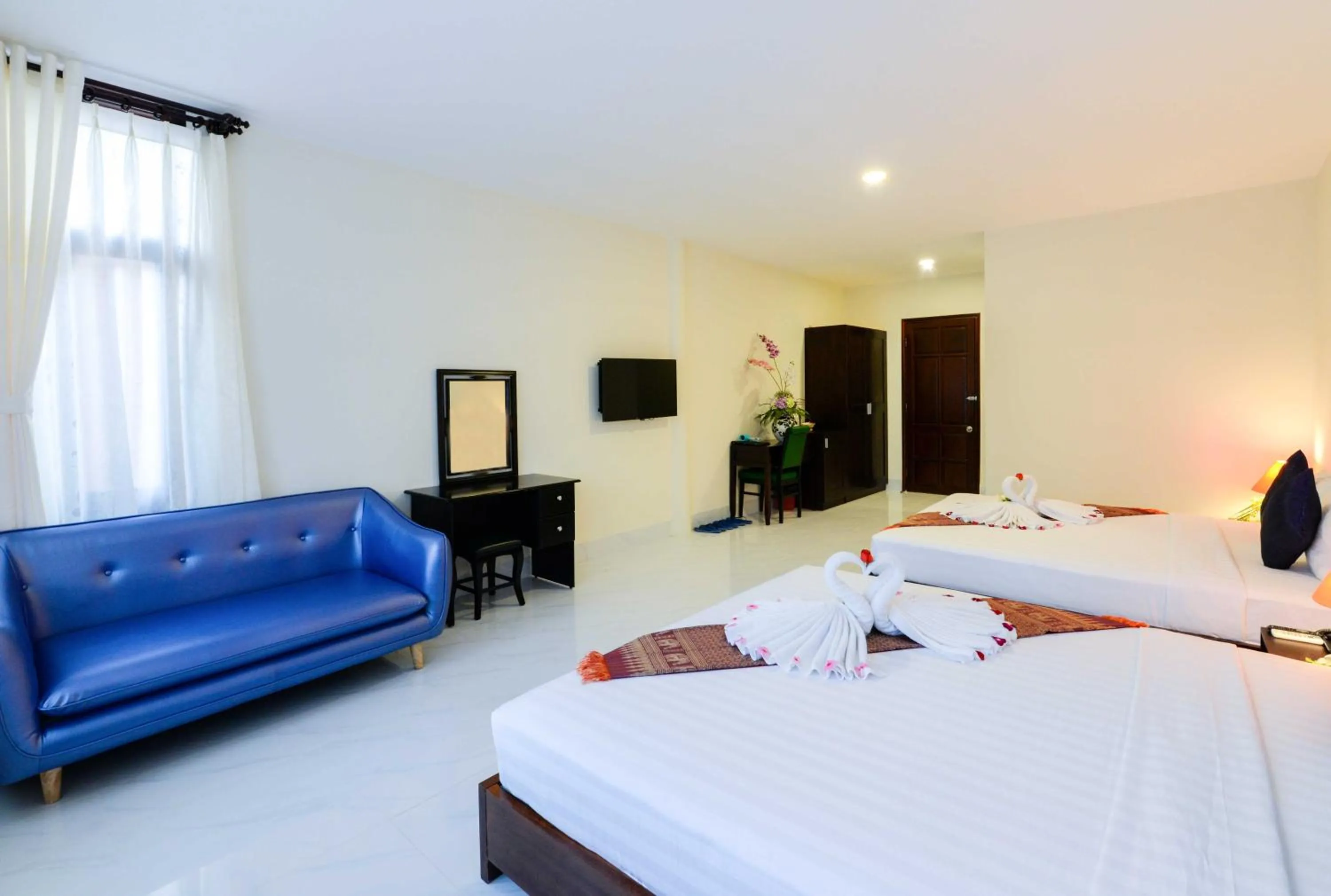 Bed in Four Oceans Beach Resort - Bon Bien Mui Ne